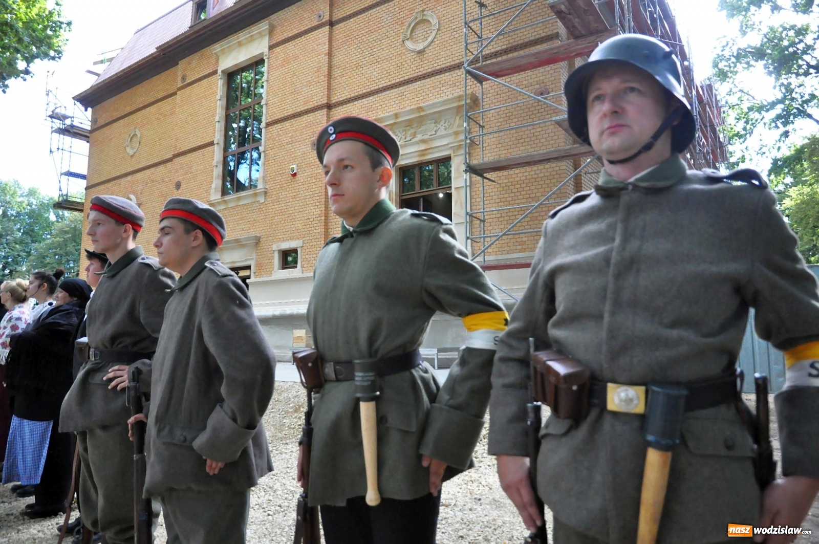 Zdjęcie w galerii na portalu naszwodzislaw.com: SAFO na pikniku historycznym w Rzuchowie [FOTO i WIDEO] wiadomości z regionu