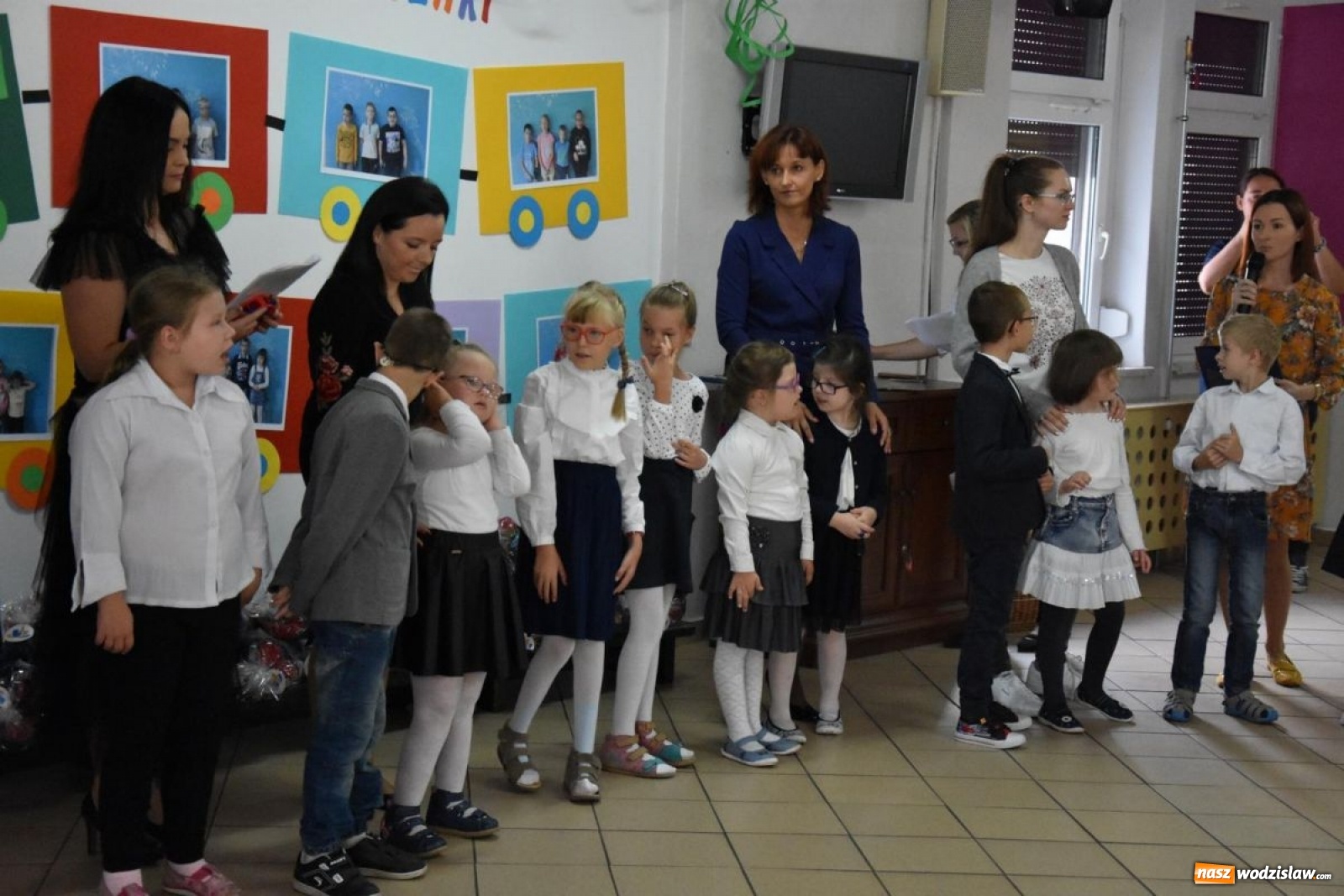 Zdjęcie w galerii na portalu naszwodzislaw.com: Pierwszaki z ZPSWR uroczyście ślubowały wiadomości z regionu