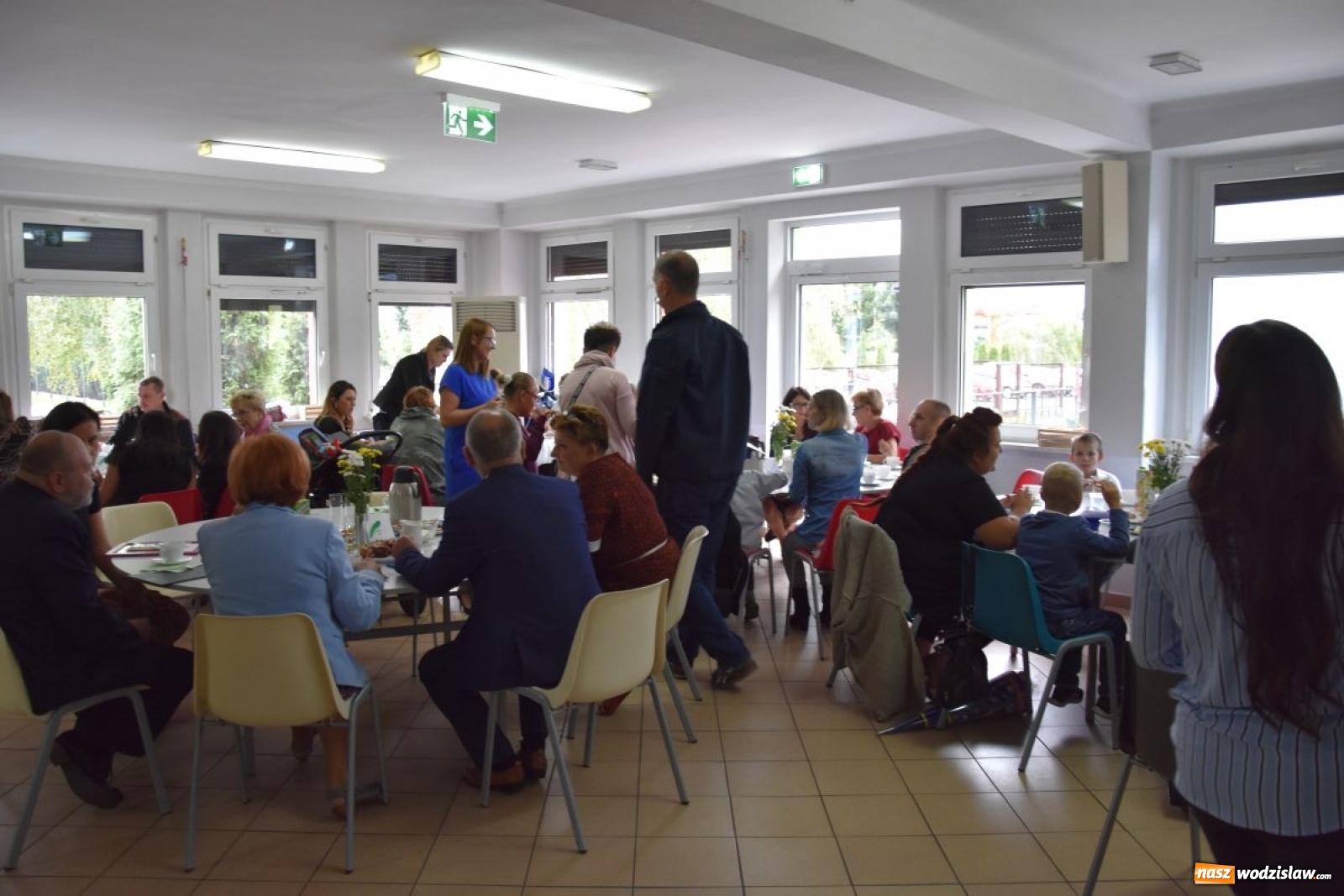 Zdjęcie w galerii na portalu naszwodzislaw.com: Pierwszaki z ZPSWR uroczyście ślubowały wiadomości z regionu