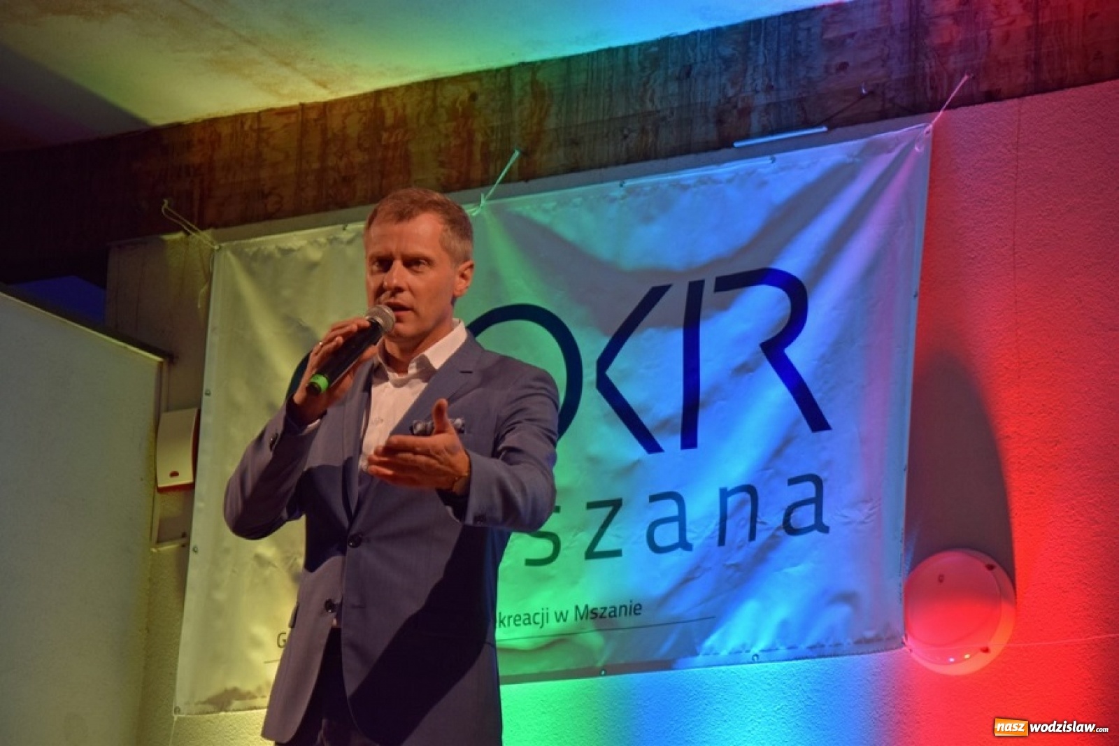 Zdjęcie w galerii na portalu naszwodzislaw.com: Krzysztof Respondek i placki ziemniaczane na zakończenie lata w Połomi wiadomości z regionu