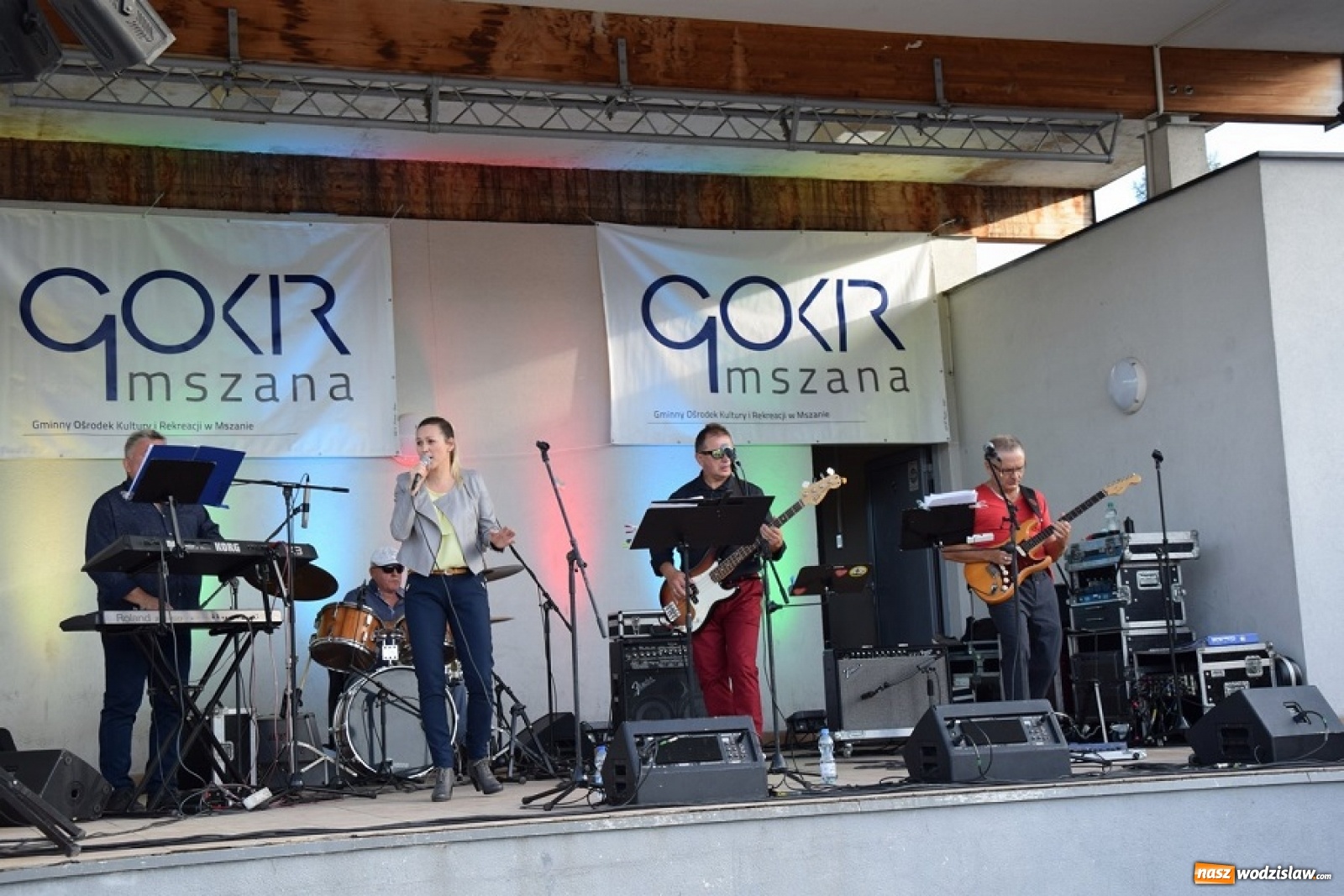 Zdjęcie w galerii na portalu naszwodzislaw.com: Krzysztof Respondek i placki ziemniaczane na zakończenie lata w Połomi wiadomości z regionu