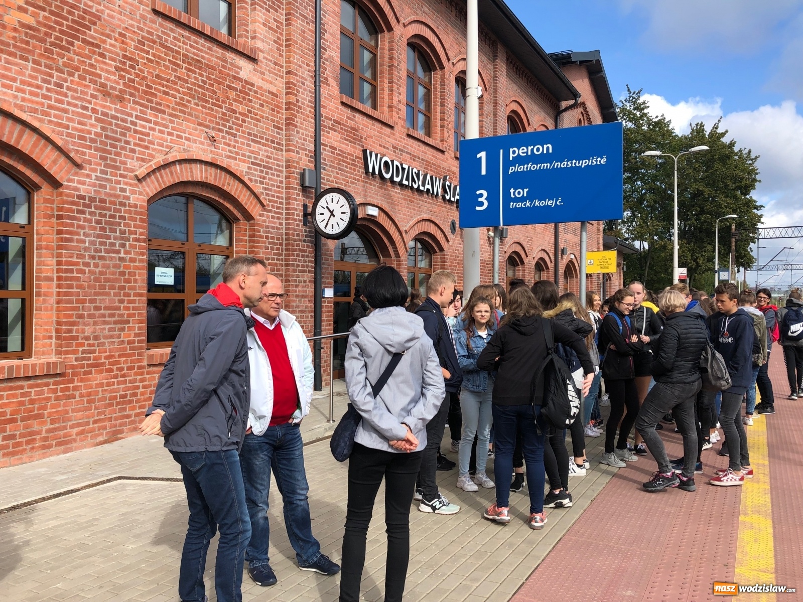 Zdjęcie w galerii na portalu naszwodzislaw.com: Integracja i rozwój. Odpowiedź wodzisławskiego Ekonomika na potrzeby młodzieży wiadomości z regionu