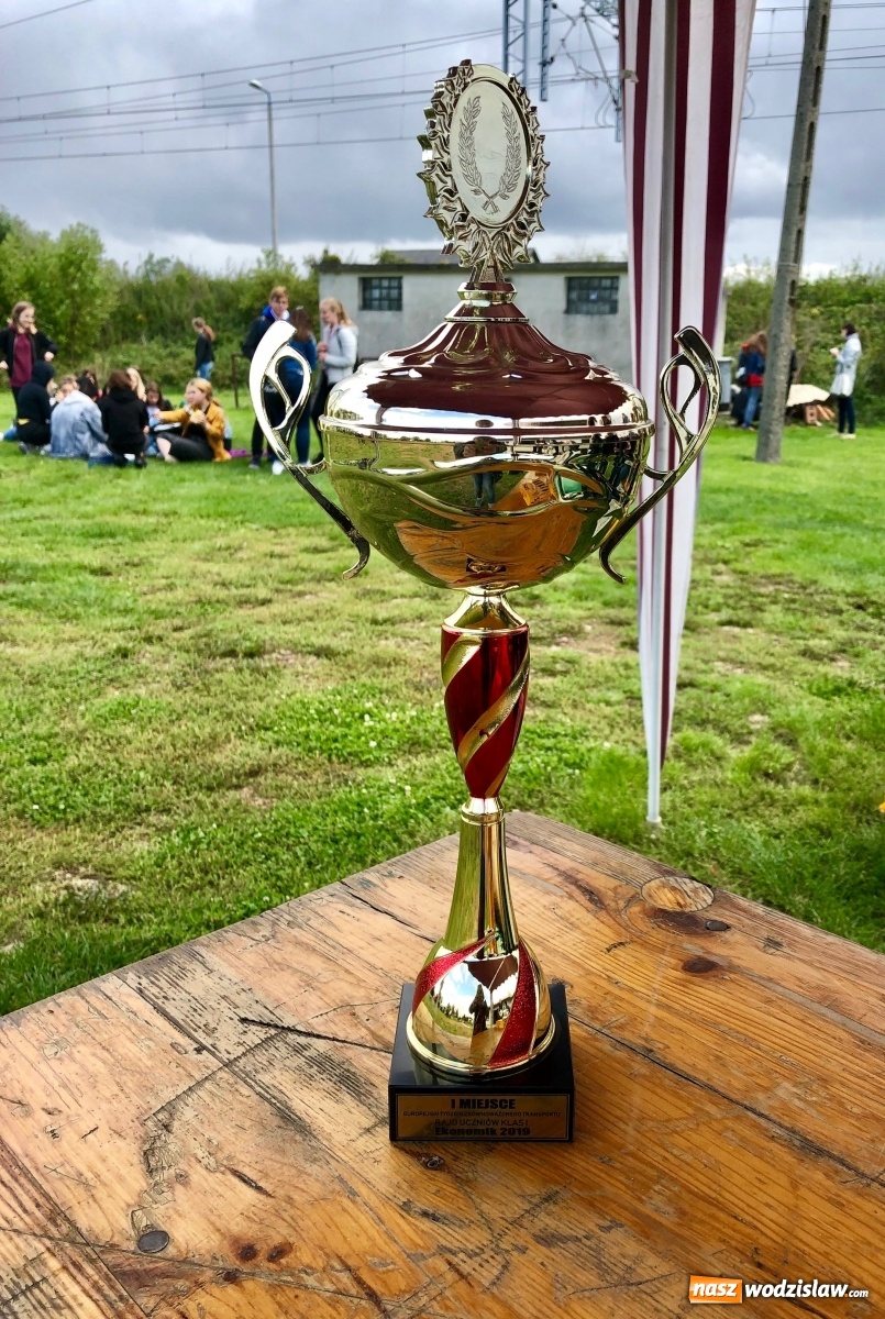 Zdjęcie w galerii na portalu naszwodzislaw.com: Integracja i rozwój. Odpowiedź wodzisławskiego Ekonomika na potrzeby młodzieży wiadomości z regionu