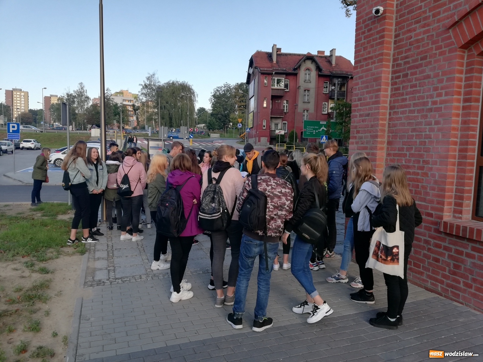 Zdjęcie w galerii na portalu naszwodzislaw.com: Integracja i rozwój. Odpowiedź wodzisławskiego Ekonomika na potrzeby młodzieży wiadomości z regionu