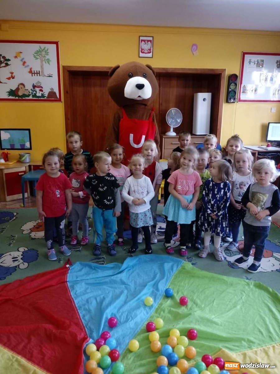 Zdjęcie w galerii na portalu naszwodzislaw.com: Dzień pełen atrakcji w przedszkolu im. Misia Uszatka w Pszowie wiadomości z regionu