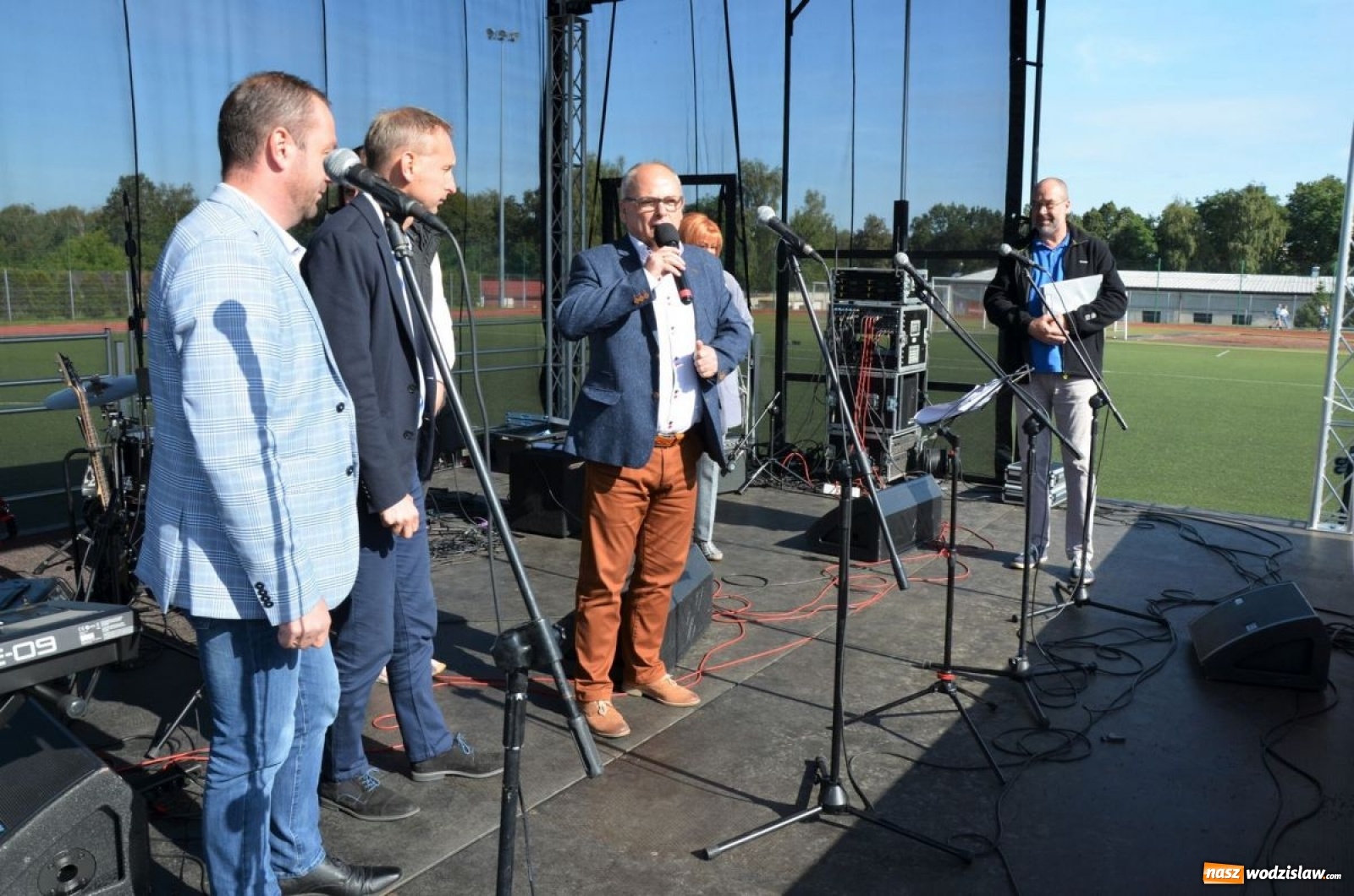 Zdjęcie w galerii na portalu naszwodzislaw.com: Młodzież bawiła się na pikniku [FOTO] wiadomości z regionu