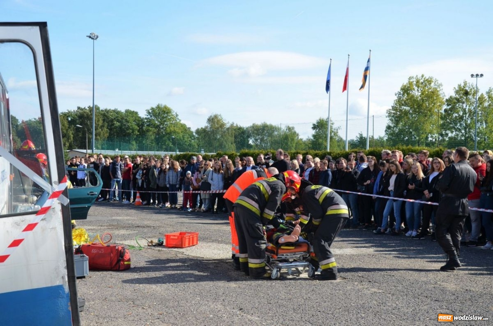 Zdjęcie w galerii na portalu naszwodzislaw.com: Młodzież bawiła się na pikniku [FOTO] wiadomości z regionu
