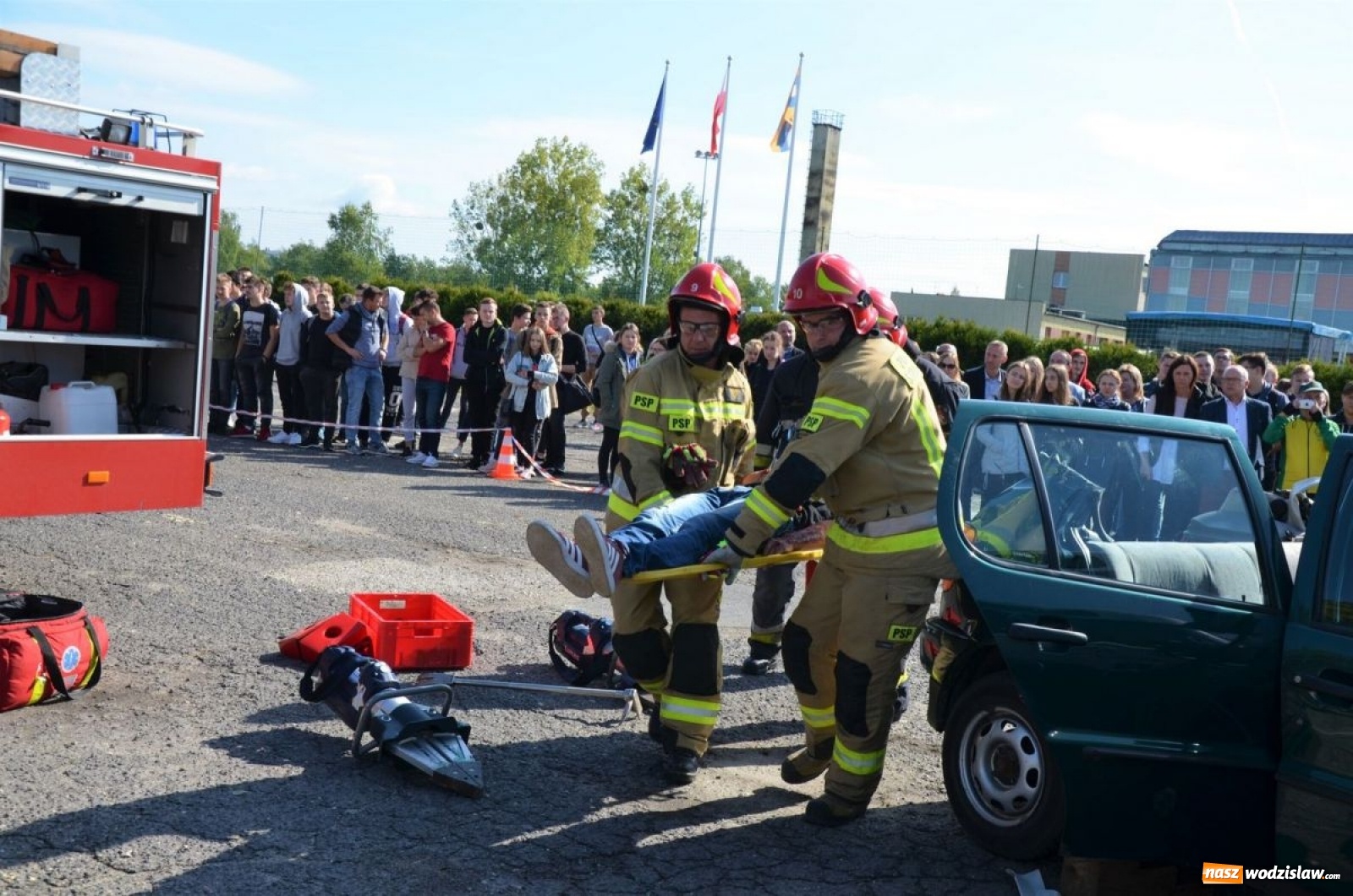 Zdjęcie w galerii na portalu naszwodzislaw.com: Młodzież bawiła się na pikniku [FOTO] wiadomości z regionu