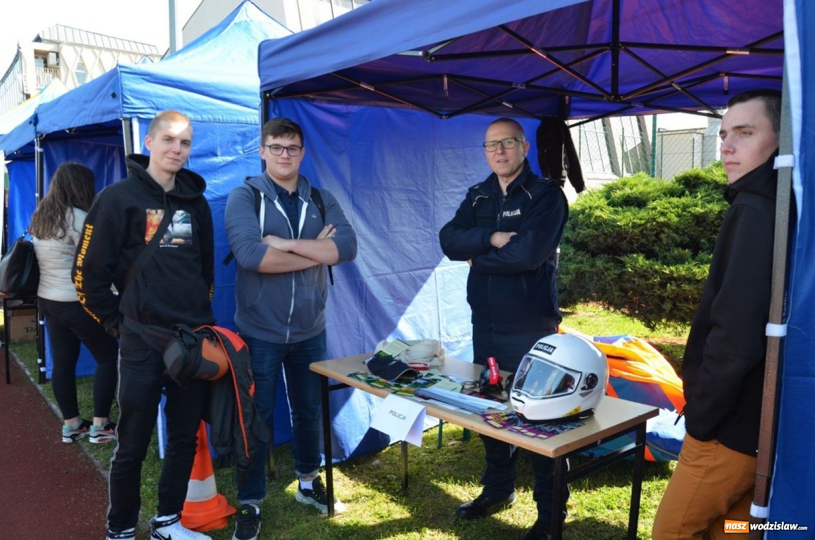 Zdjęcie w galerii na portalu naszwodzislaw.com: Młodzież bawiła się na pikniku [FOTO] wiadomości z regionu
