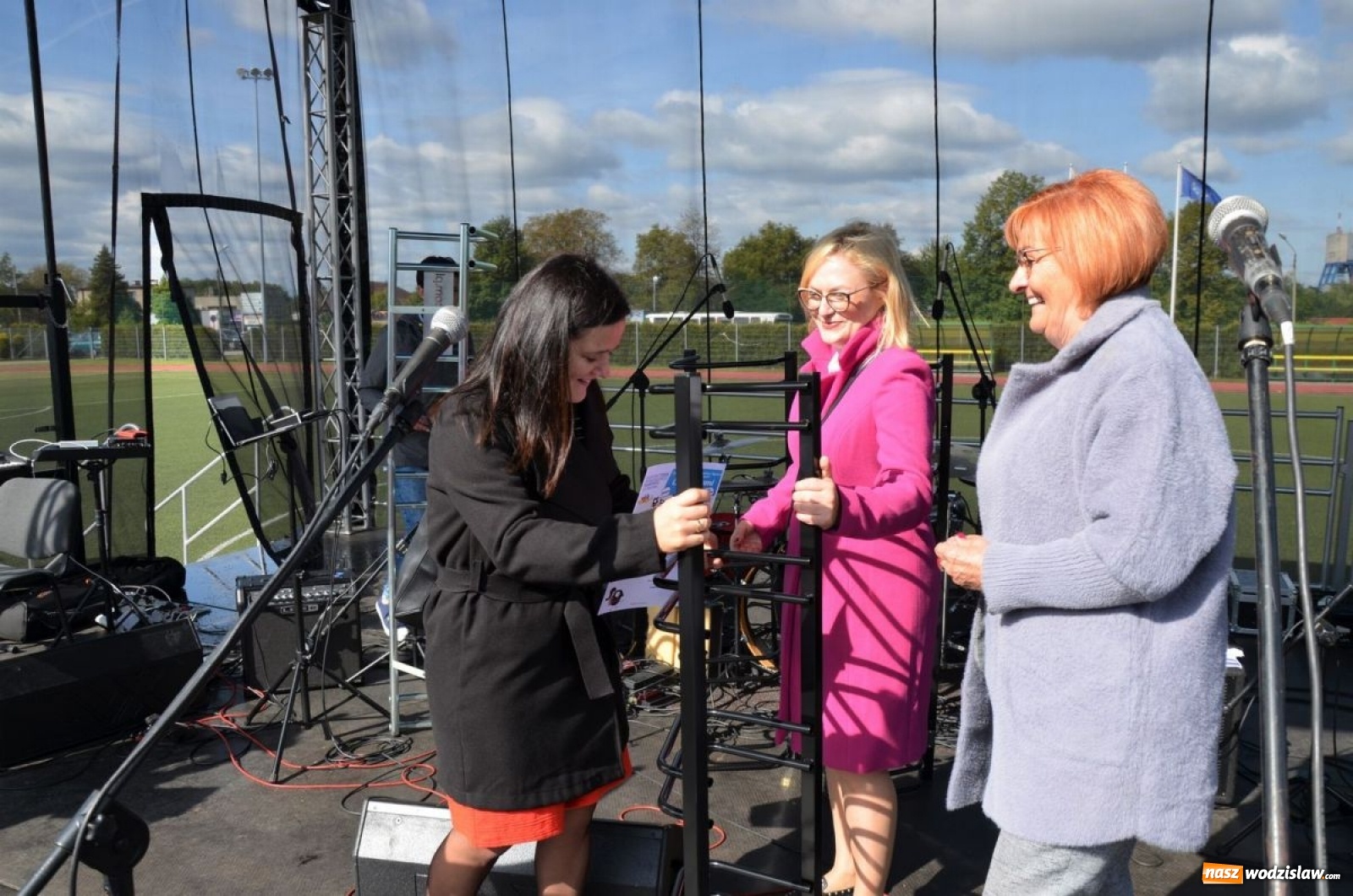 Zdjęcie w galerii na portalu naszwodzislaw.com: Młodzież bawiła się na pikniku [FOTO] wiadomości z regionu