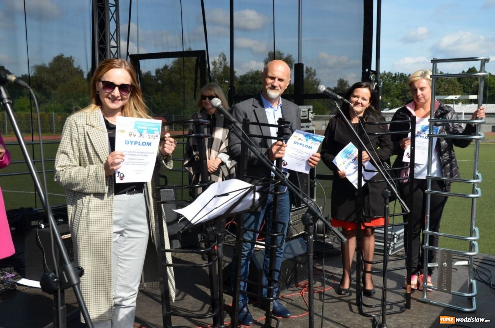 Zdjęcie w galerii na portalu naszwodzislaw.com: Młodzież bawiła się na pikniku [FOTO] wiadomości z regionu