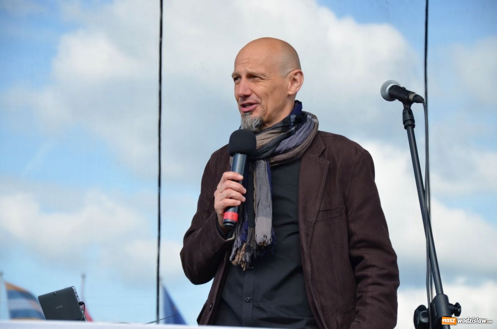 Zdjęcie w galerii na portalu naszwodzislaw.com: Młodzież bawiła się na pikniku [FOTO] wiadomości z regionu