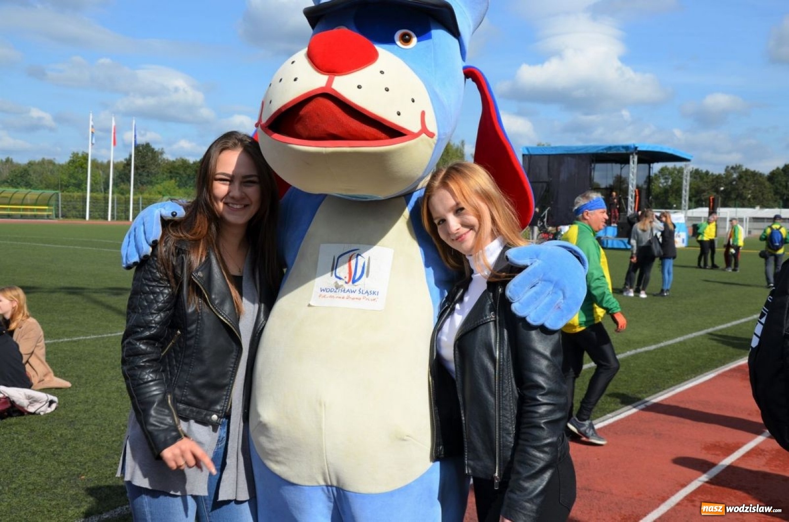 Zdjęcie w galerii na portalu naszwodzislaw.com: Młodzież bawiła się na pikniku [FOTO] wiadomości z regionu