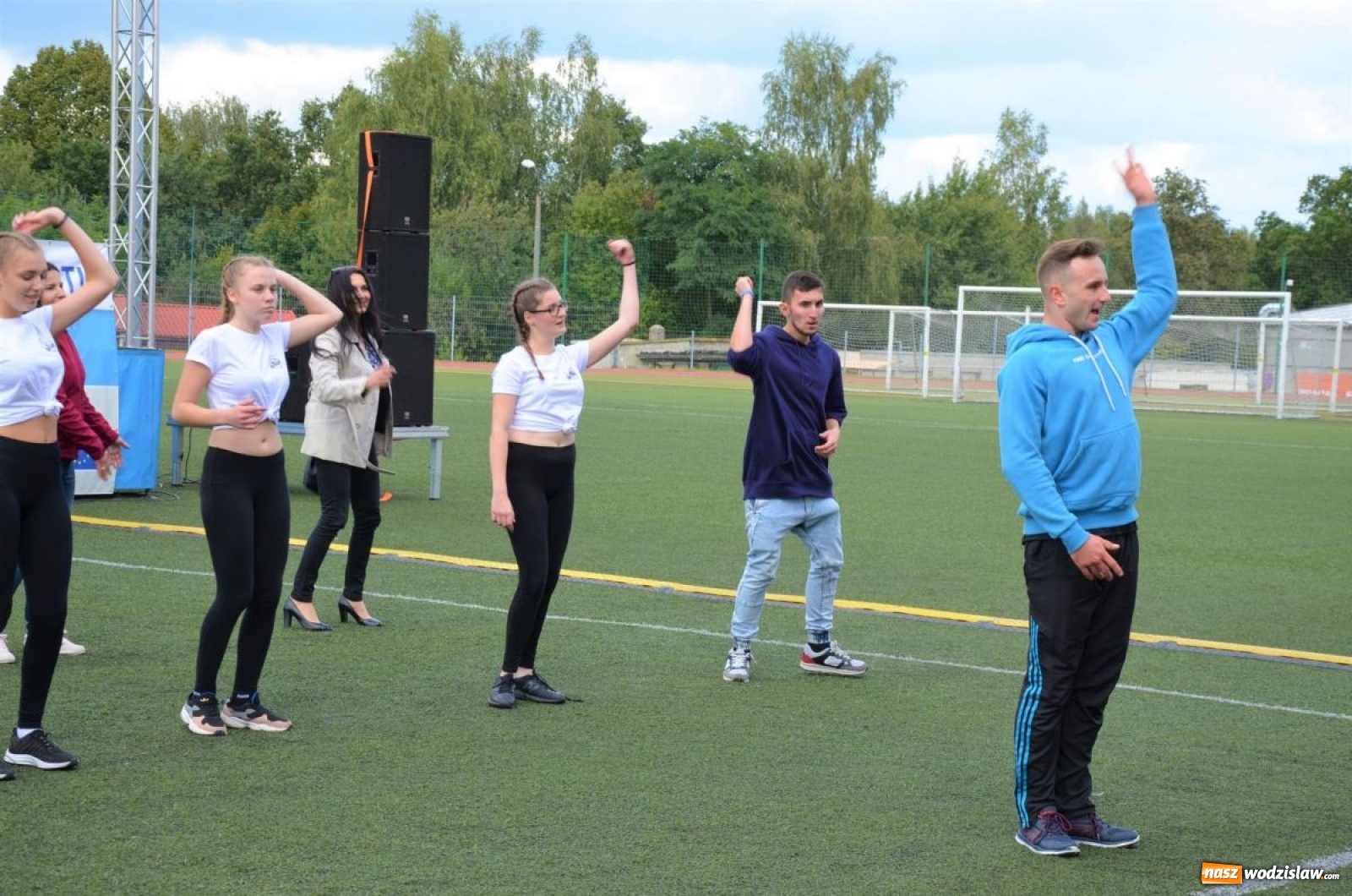 Zdjęcie w galerii na portalu naszwodzislaw.com: Młodzież bawiła się na pikniku [FOTO] wiadomości z regionu