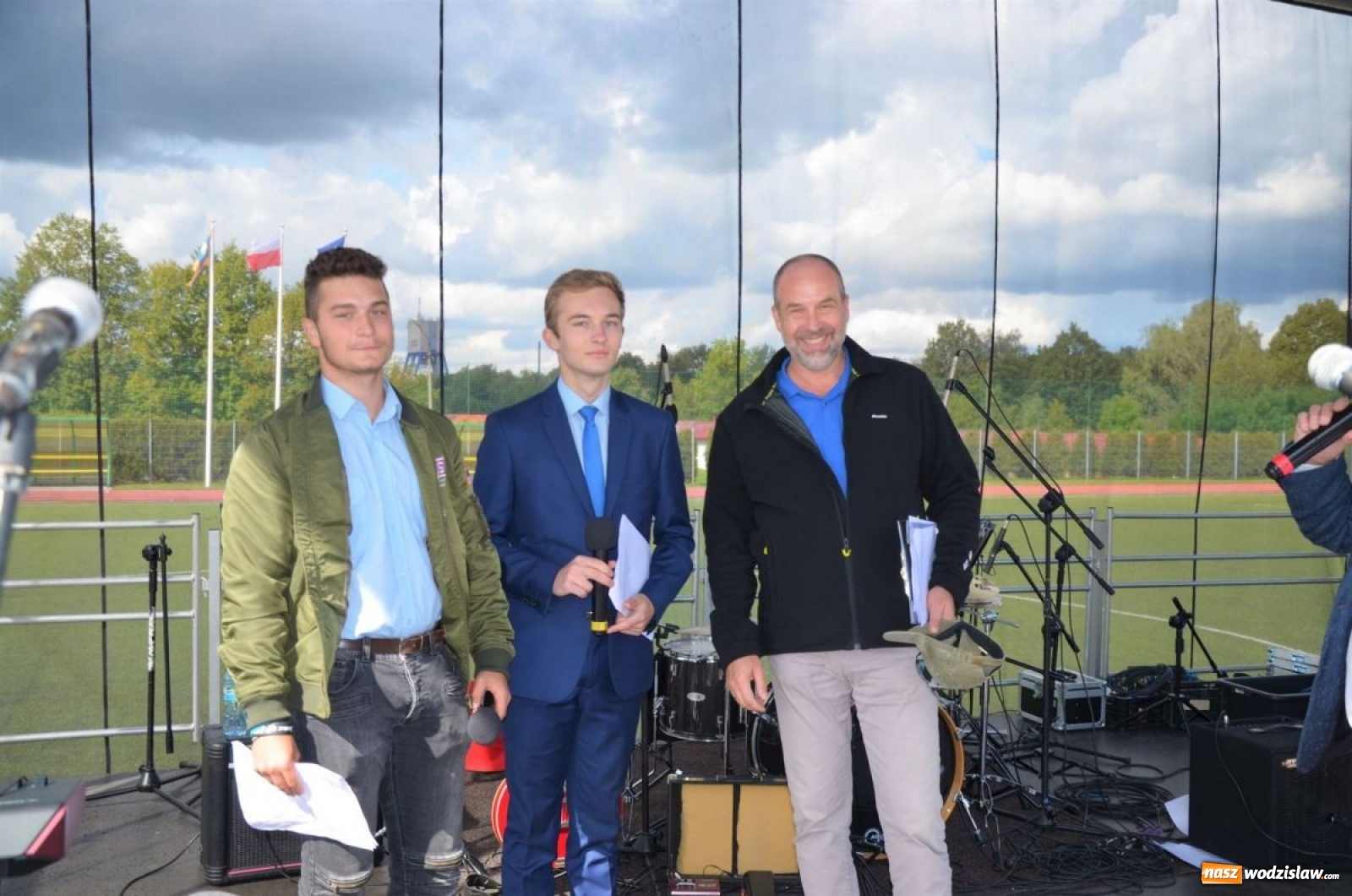 Zdjęcie w galerii na portalu naszwodzislaw.com: Młodzież bawiła się na pikniku [FOTO] wiadomości z regionu