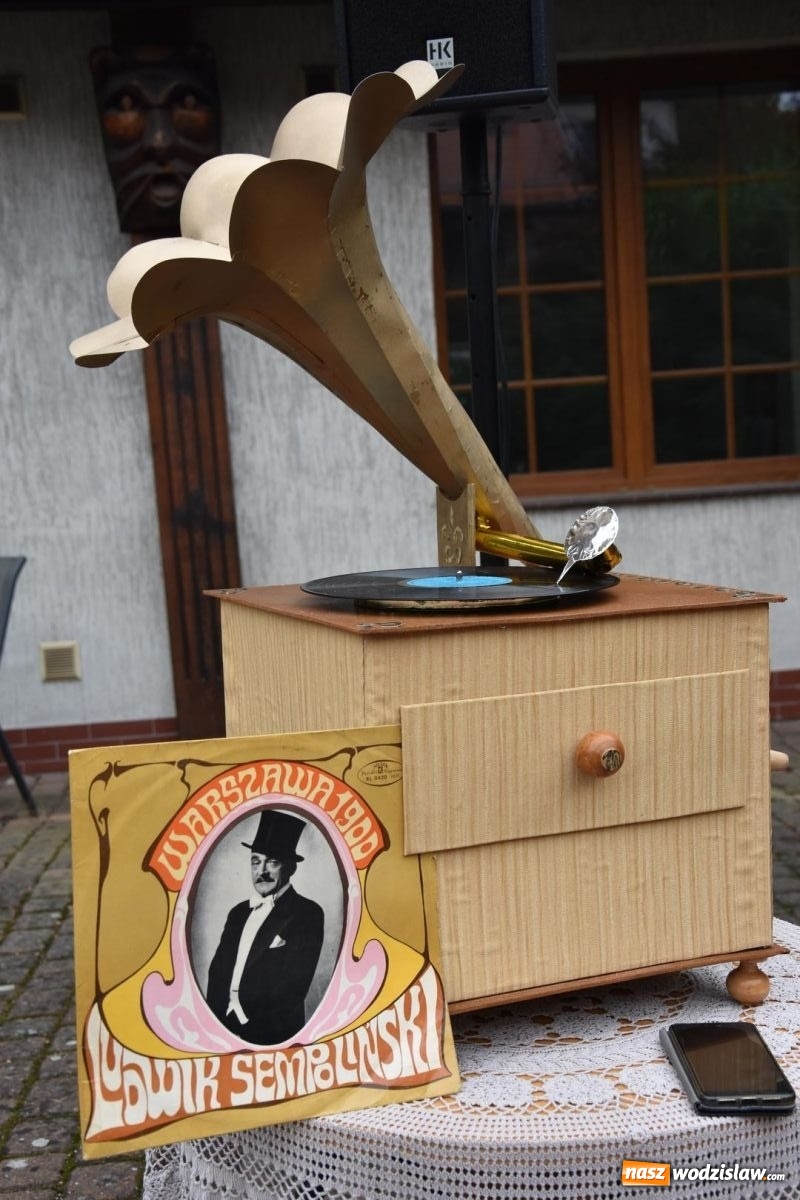 Zdjęcie w galerii na portalu naszwodzislaw.com: W Gorzycach powitano jesień w stylu retro [FOTO] wiadomości z regionu