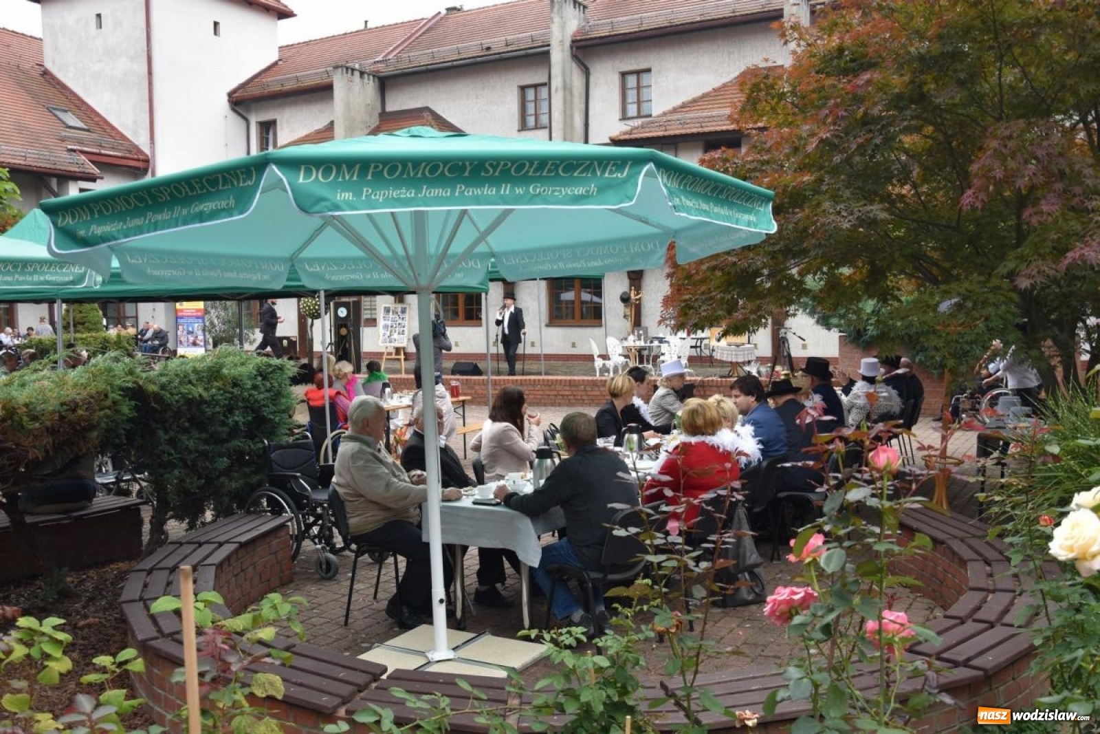 Zdjęcie w galerii na portalu naszwodzislaw.com: W Gorzycach powitano jesień w stylu retro [FOTO] wiadomości z regionu