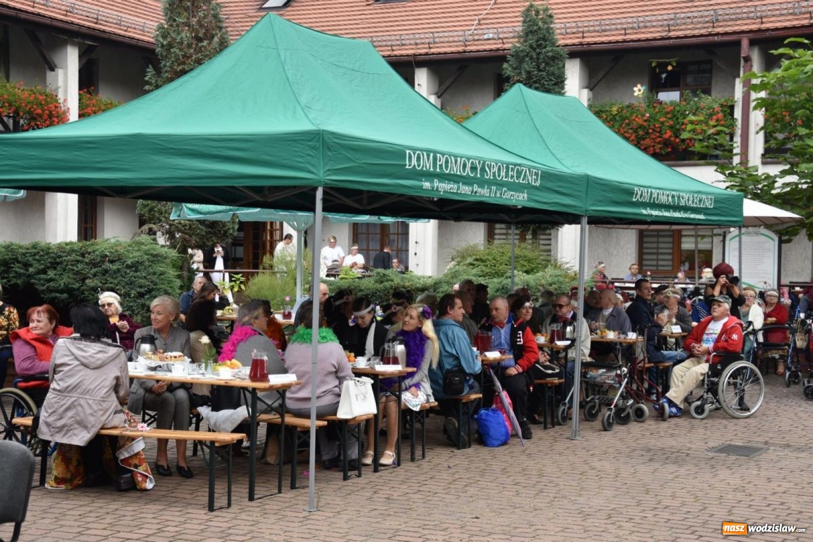 Zdjęcie w galerii na portalu naszwodzislaw.com: W Gorzycach powitano jesień w stylu retro [FOTO] wiadomości z regionu