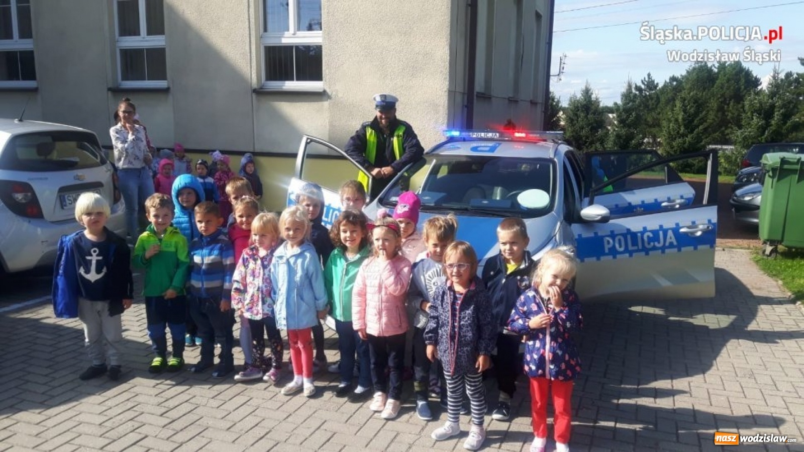 Zdjęcie w galerii na portalu naszwodzislaw.com: Śpiewająco o bezpiecznym powrocie do domu [WIDEO] wiadomości z regionu