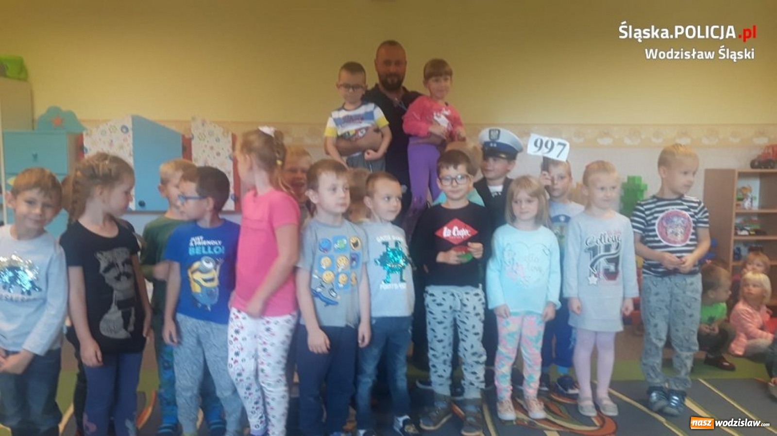 Zdjęcie w galerii na portalu naszwodzislaw.com: Śpiewająco o bezpiecznym powrocie do domu [WIDEO] wiadomości z regionu