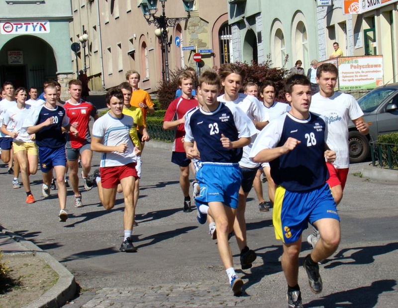 Zdjęcie w galerii na portalu naszwodzislaw.com: Znamy zwycięzców biegu ulicznego wiadomości z regionu