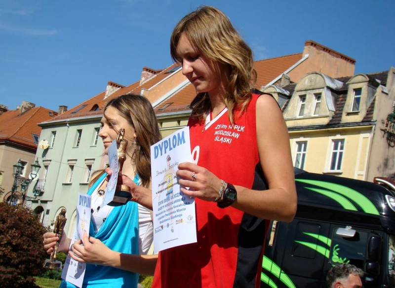 Zdjęcie w galerii na portalu naszwodzislaw.com: Znamy zwycięzców biegu ulicznego wiadomości z regionu