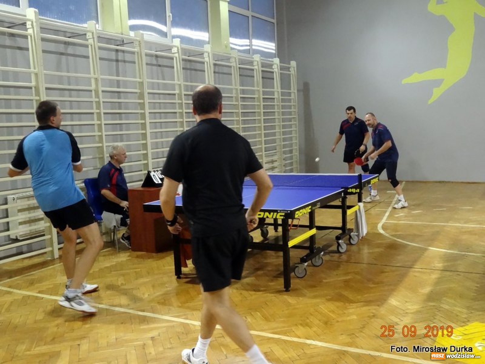Zdjęcie w galerii na portalu naszwodzislaw.com: Tenis stołowy. Kuźniański Tajfun niestraszny Relaksowi [FOTO] wiadomości z regionu