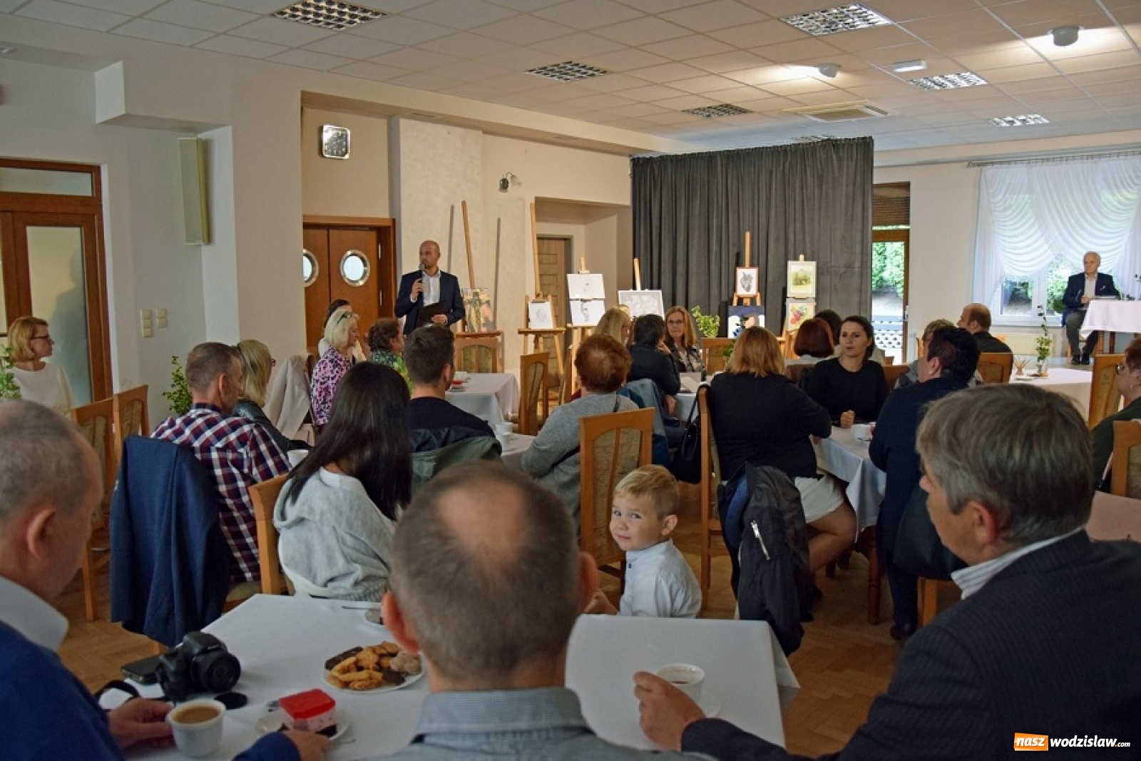 Zdjęcie w galerii na portalu naszwodzislaw.com: Poezja inspirowana obrazem. II Wieczór Poetycki w Połomi wiadomości z regionu