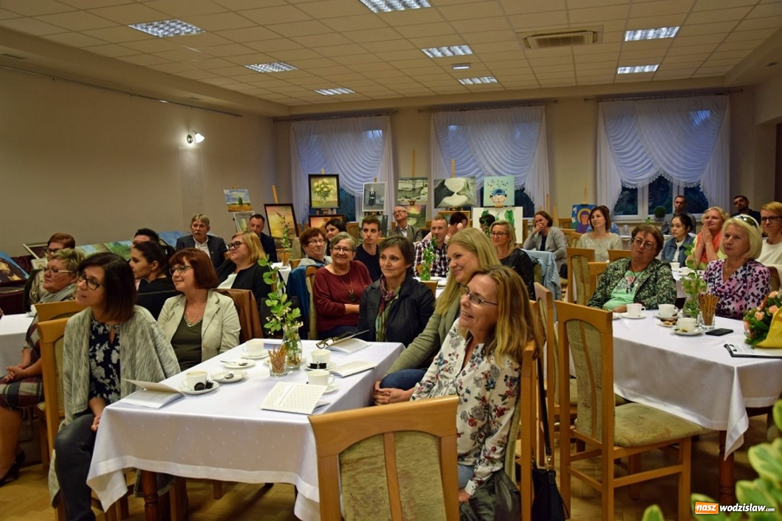 Zdjęcie w galerii na portalu naszwodzislaw.com: Poezja inspirowana obrazem. II Wieczór Poetycki w Połomi wiadomości z regionu