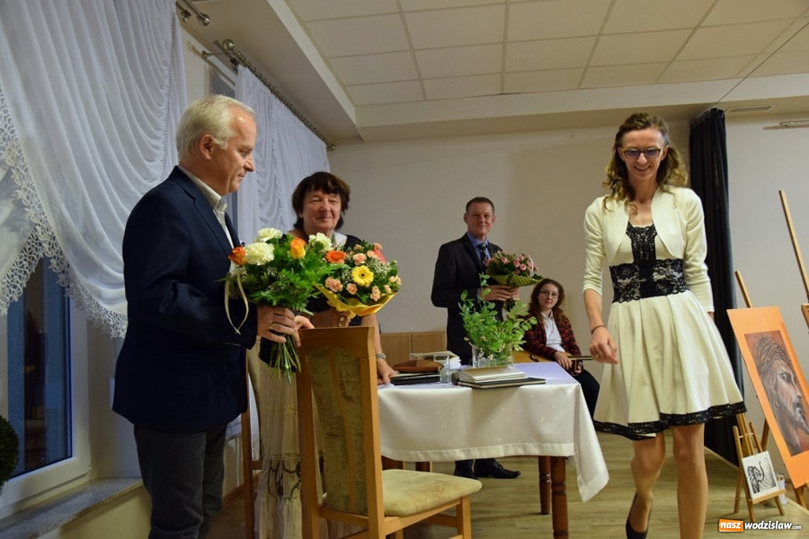 Zdjęcie w galerii na portalu naszwodzislaw.com: Poezja inspirowana obrazem. II Wieczór Poetycki w Połomi wiadomości z regionu