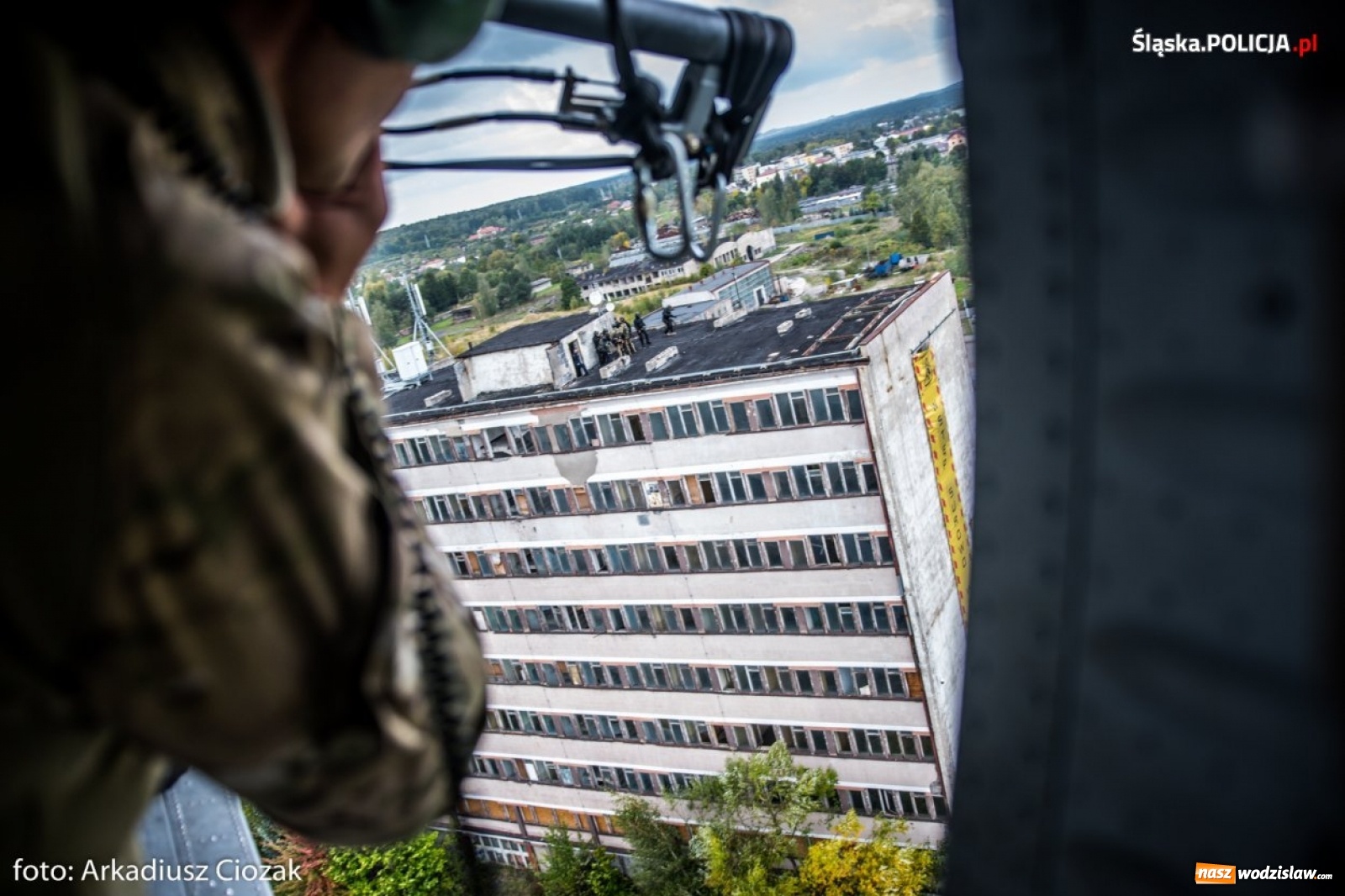 Zdjęcie w galerii na portalu naszwodzislaw.com: Black Hawk na ćwiczeniach śląskich antyterrorystów [FOTO I WIDEO]  wiadomości z regionu