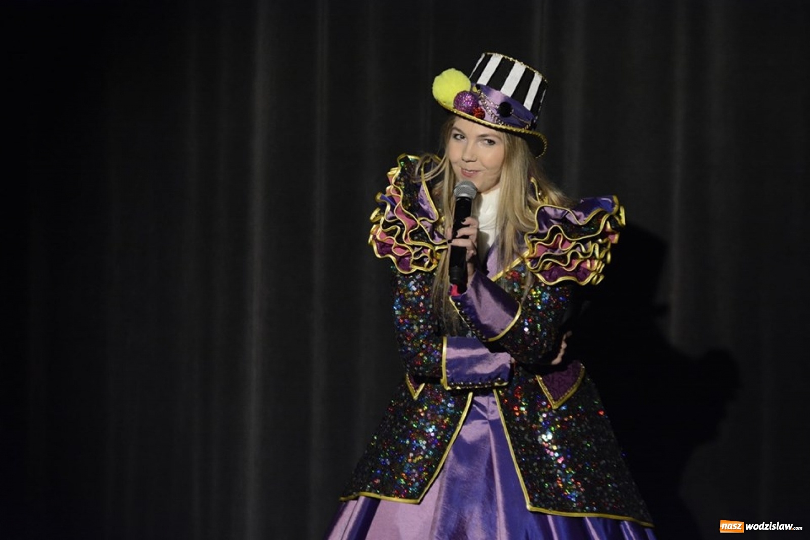 Zdjęcie w galerii na portalu naszwodzislaw.com: Rodzinne Spotkania z Teatrem w WCK [FOTO] wiadomości z regionu