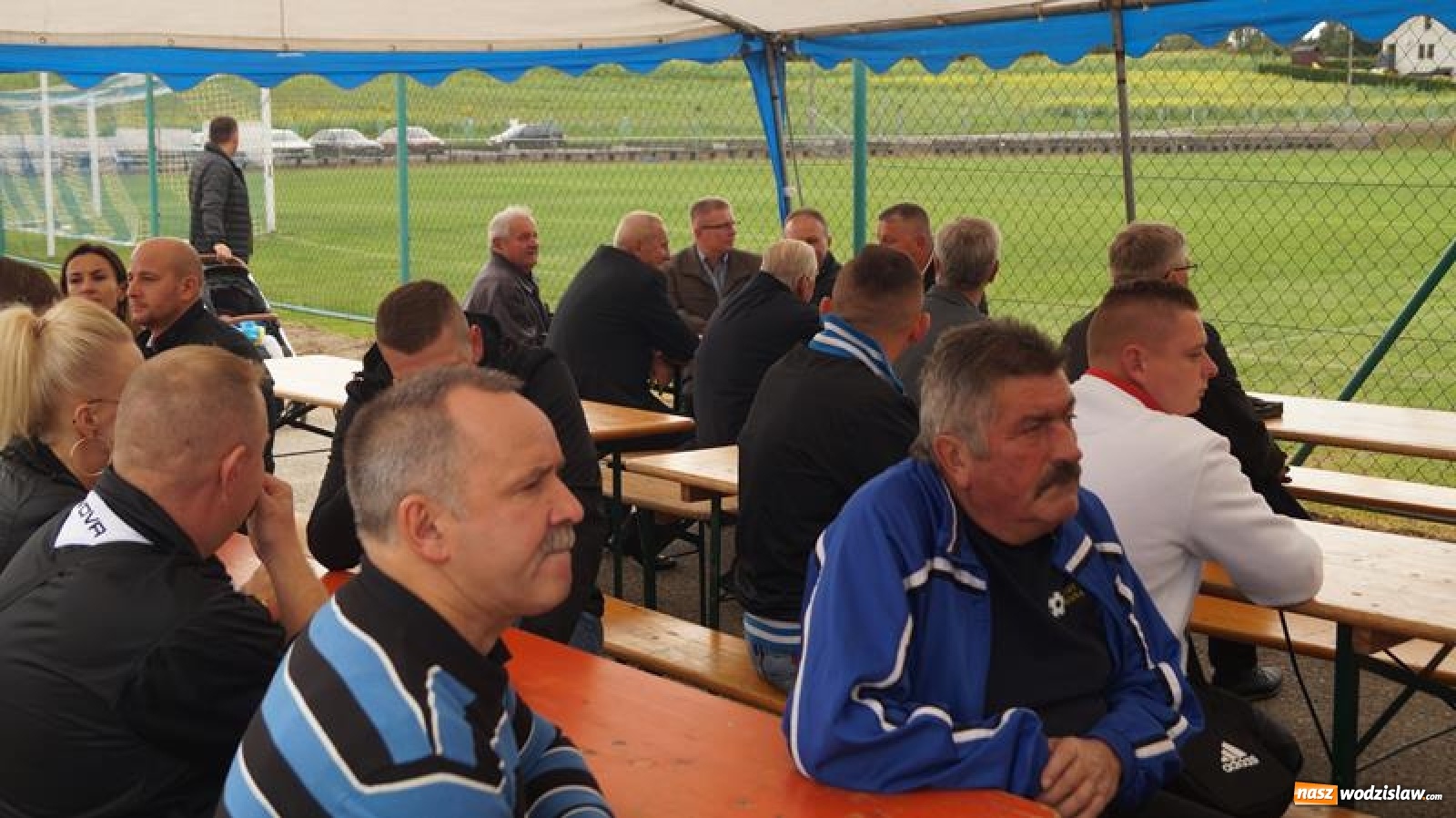 Zdjęcie w galerii na portalu naszwodzislaw.com: Sportowe Pożegnanie Lata połączone z otwarciem szatni w Mszanie [FOTO] wiadomości z regionu