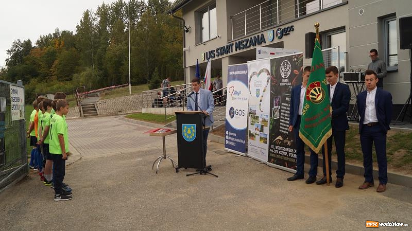 Zdjęcie w galerii na portalu naszwodzislaw.com: Sportowe Pożegnanie Lata połączone z otwarciem szatni w Mszanie [FOTO] wiadomości z regionu