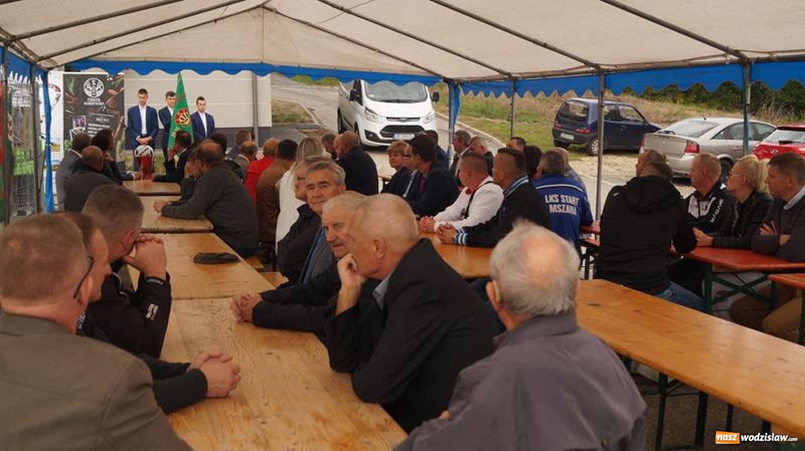 Zdjęcie w galerii na portalu naszwodzislaw.com: Sportowe Pożegnanie Lata połączone z otwarciem szatni w Mszanie [FOTO] wiadomości z regionu