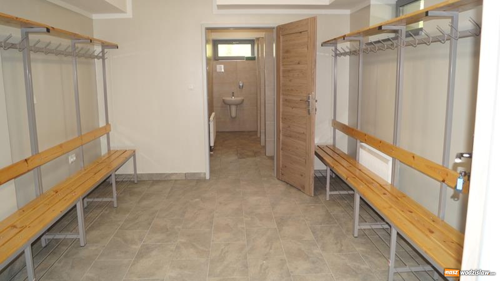 Zdjęcie w galerii na portalu naszwodzislaw.com: Sportowe Pożegnanie Lata połączone z otwarciem szatni w Mszanie [FOTO] wiadomości z regionu