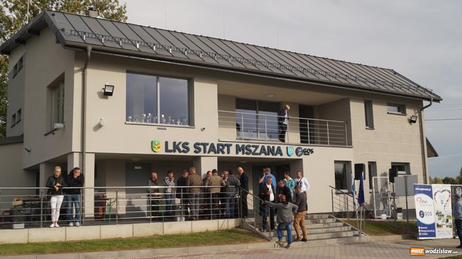 Zdjęcie w galerii na portalu naszwodzislaw.com: Sportowe Pożegnanie Lata połączone z otwarciem szatni w Mszanie [FOTO] wiadomości z regionu