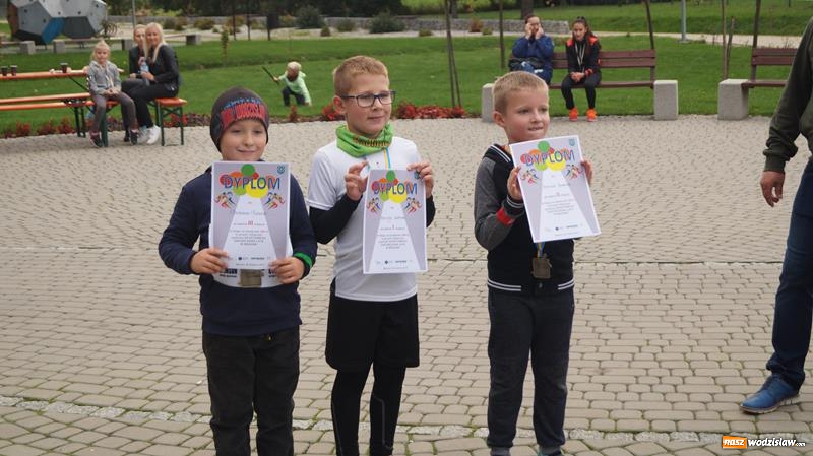Zdjęcie w galerii na portalu naszwodzislaw.com: Sportowe Pożegnanie Lata połączone z otwarciem szatni w Mszanie [FOTO] wiadomości z regionu