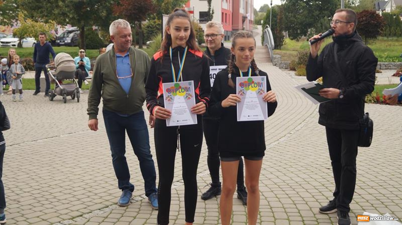 Zdjęcie w galerii na portalu naszwodzislaw.com: Sportowe Pożegnanie Lata połączone z otwarciem szatni w Mszanie [FOTO] wiadomości z regionu