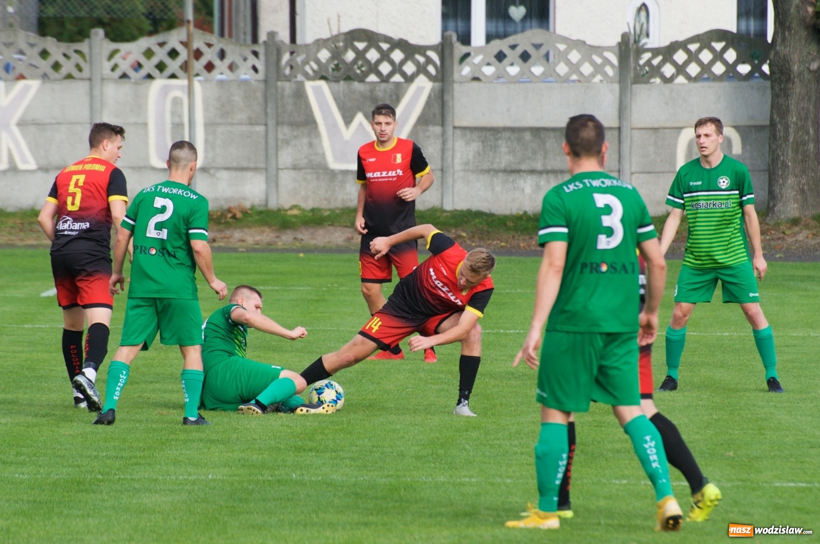 Zdjęcie w galerii na portalu naszwodzislaw.com: Płomień z Połomi zgasł w Tworkowie [FOTO] wiadomości z regionu
