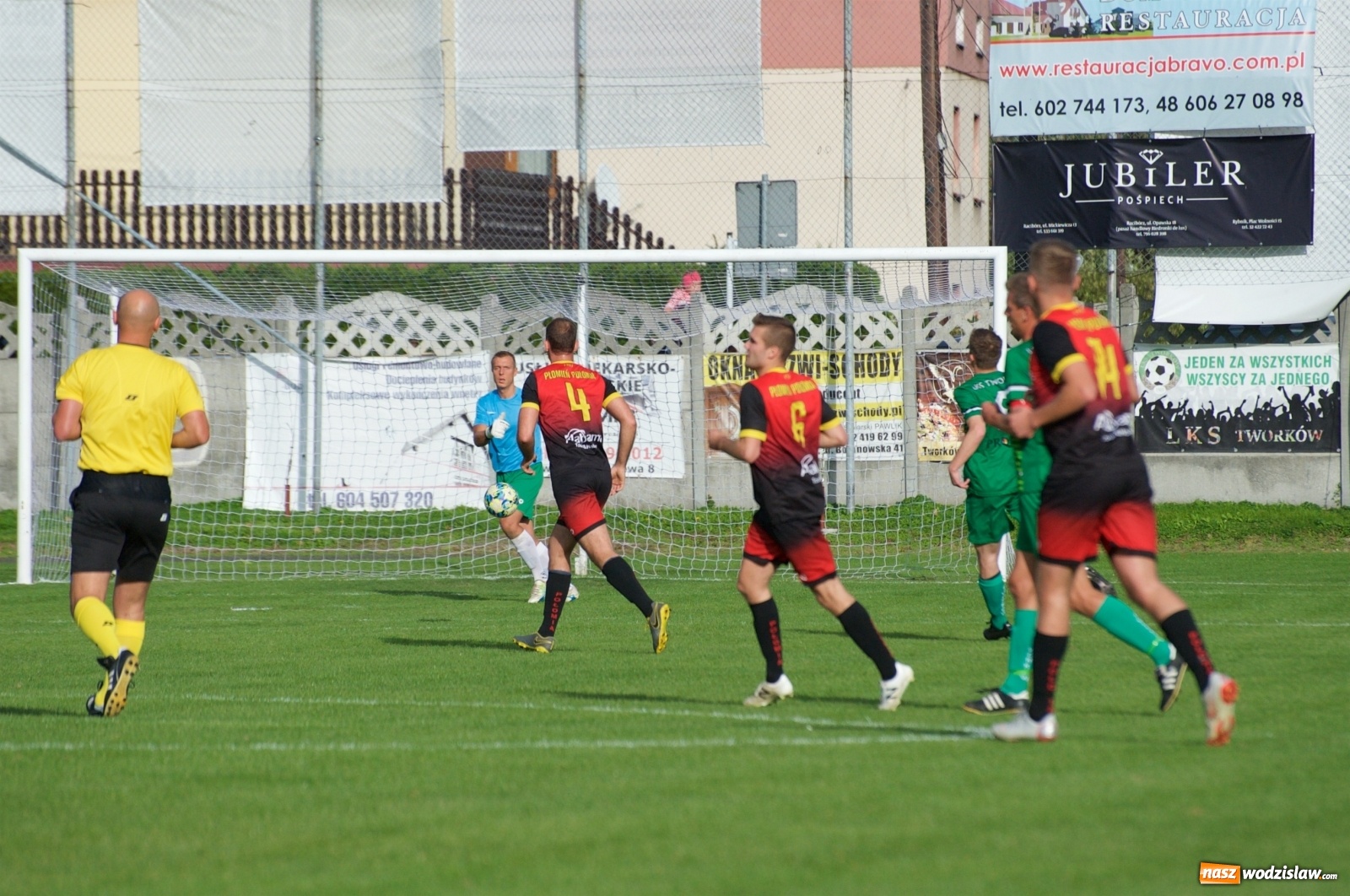 Zdjęcie w galerii na portalu naszwodzislaw.com: Płomień z Połomi zgasł w Tworkowie [FOTO] wiadomości z regionu