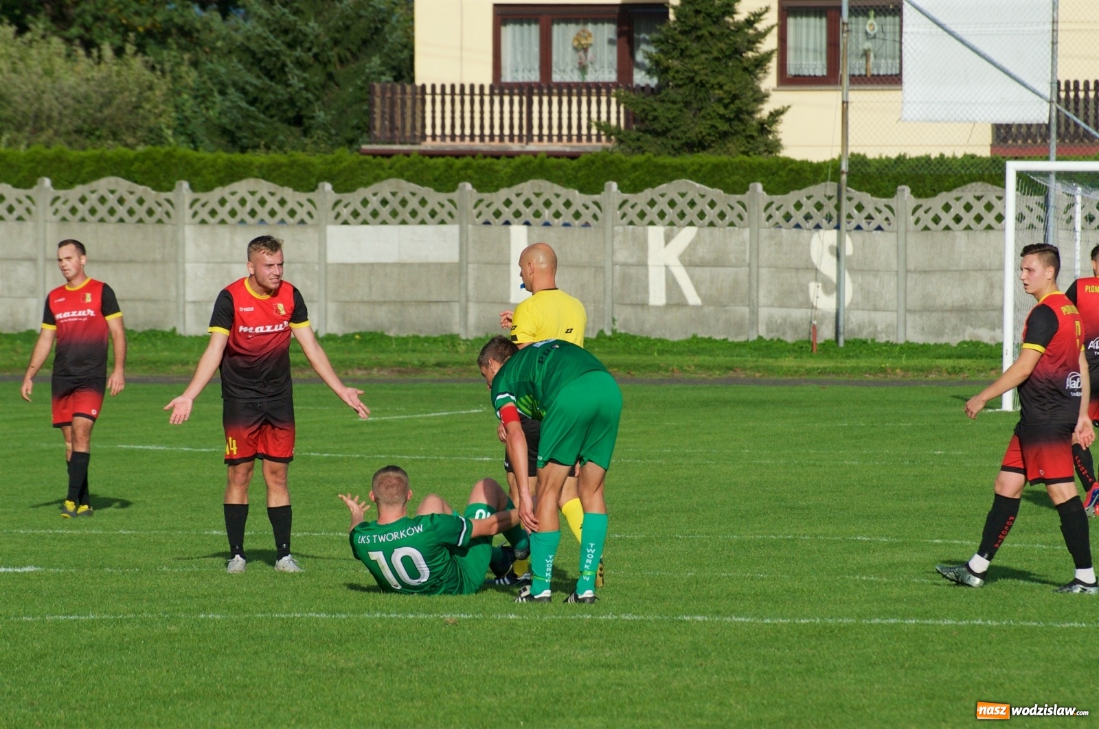 Zdjęcie w galerii na portalu naszwodzislaw.com: Płomień z Połomi zgasł w Tworkowie [FOTO] wiadomości z regionu