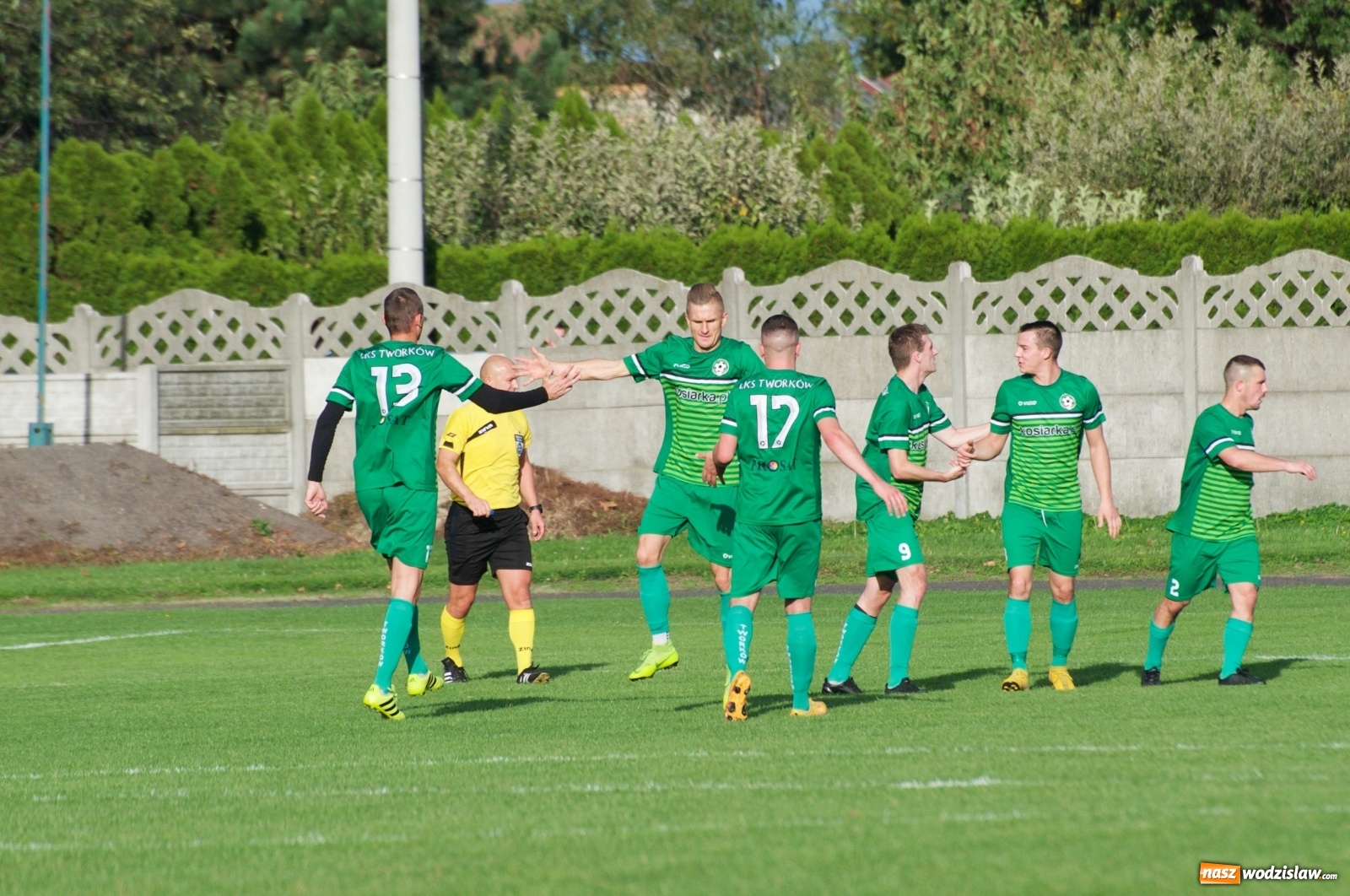 Zdjęcie w galerii na portalu naszwodzislaw.com: Płomień z Połomi zgasł w Tworkowie [FOTO] wiadomości z regionu