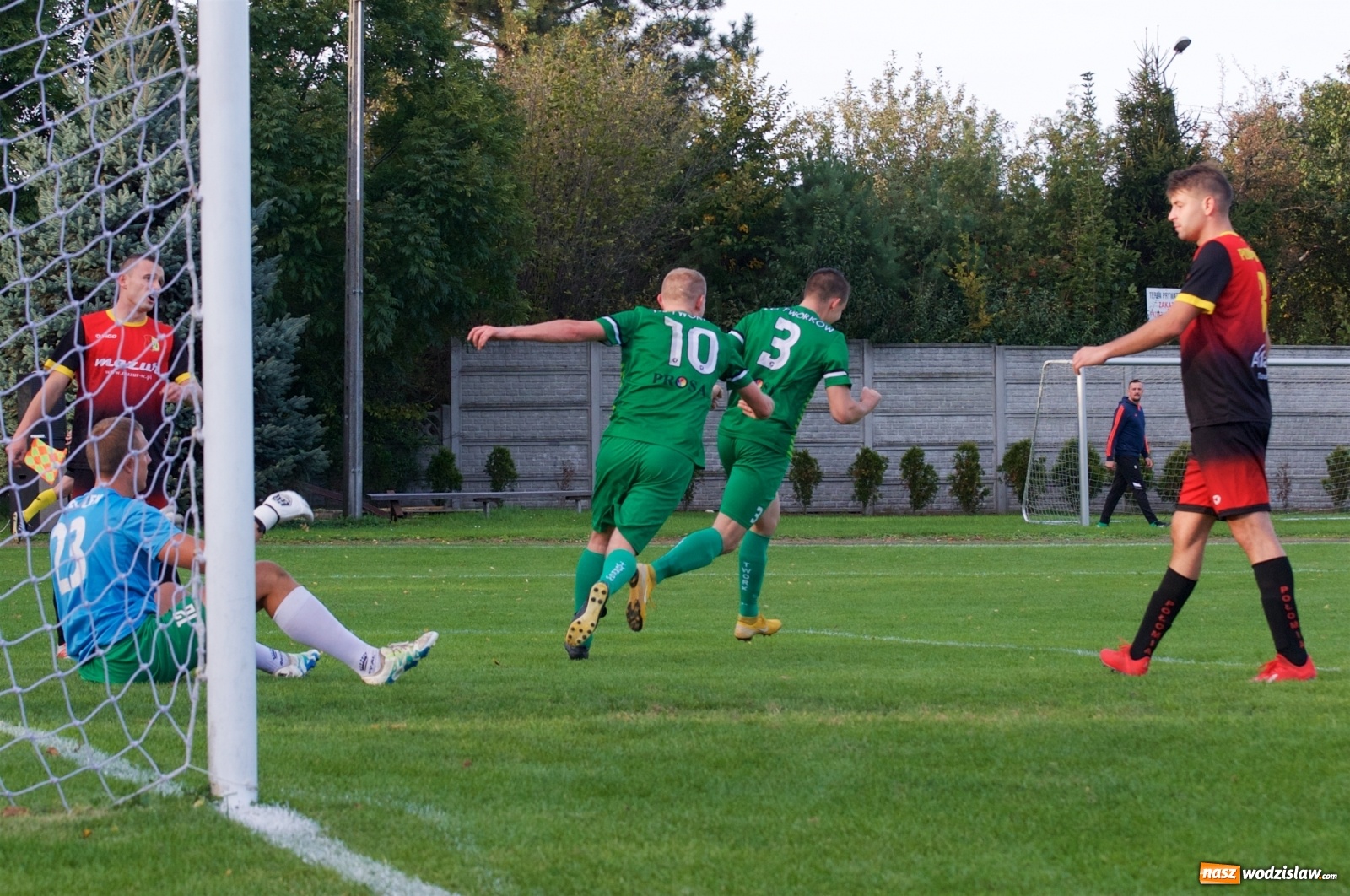 Zdjęcie w galerii na portalu naszwodzislaw.com: Płomień z Połomi zgasł w Tworkowie [FOTO] wiadomości z regionu