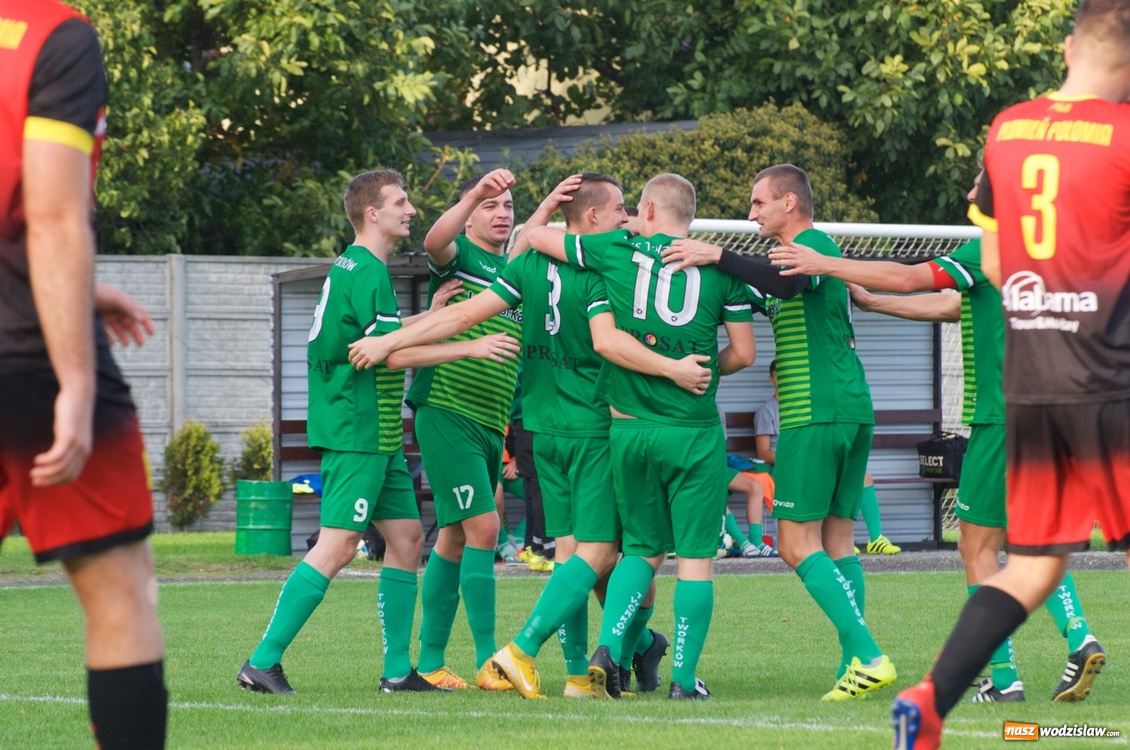Zdjęcie w galerii na portalu naszwodzislaw.com: Płomień z Połomi zgasł w Tworkowie [FOTO] wiadomości z regionu