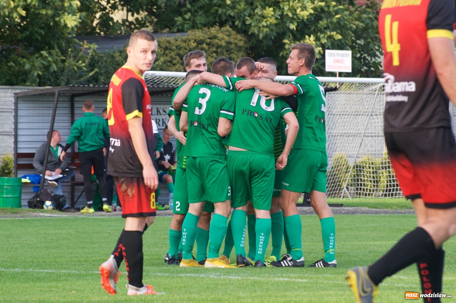 Zdjęcie w galerii na portalu naszwodzislaw.com: Płomień z Połomi zgasł w Tworkowie [FOTO] wiadomości z regionu
