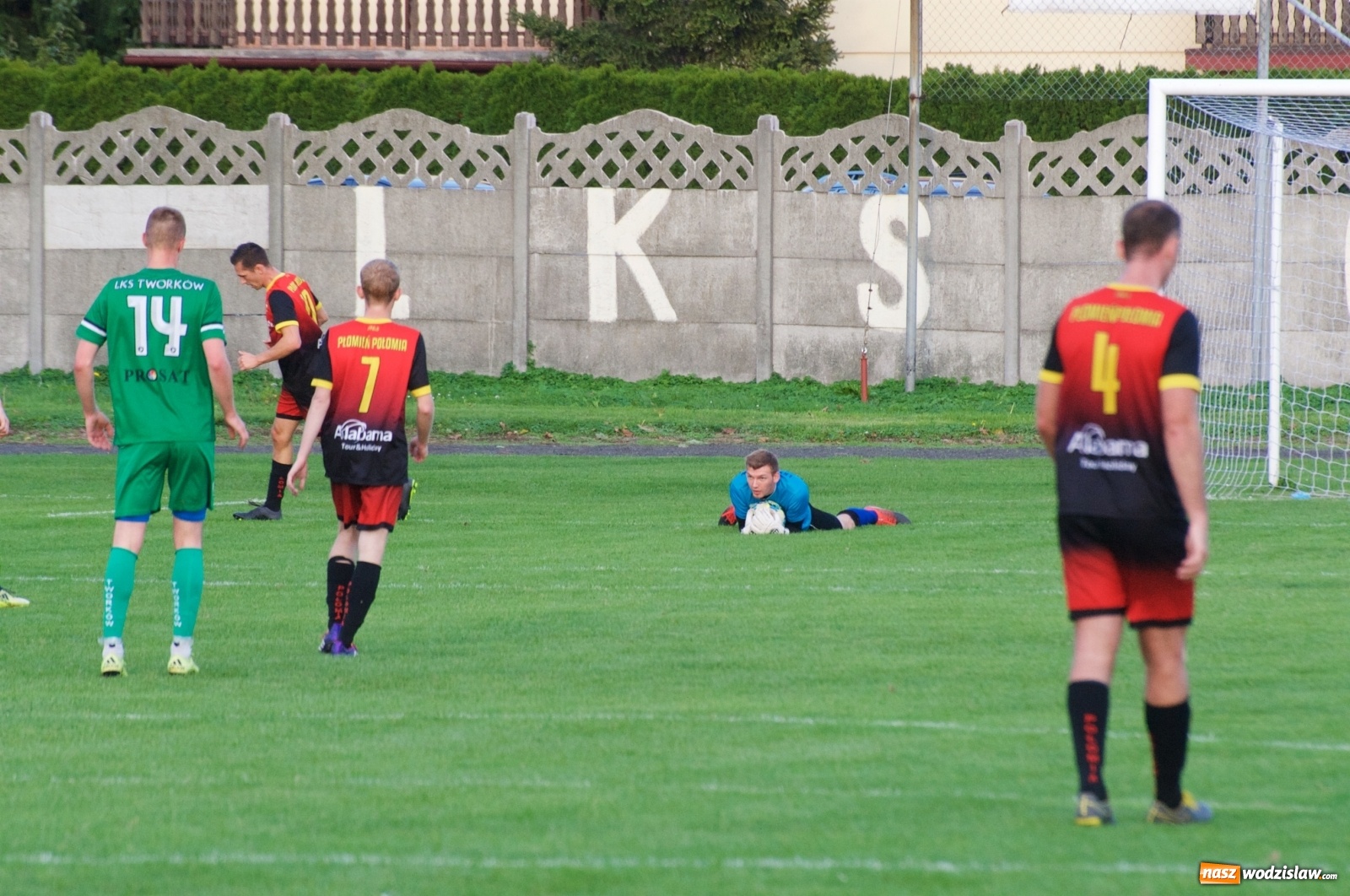 Zdjęcie w galerii na portalu naszwodzislaw.com: Płomień z Połomi zgasł w Tworkowie [FOTO] wiadomości z regionu