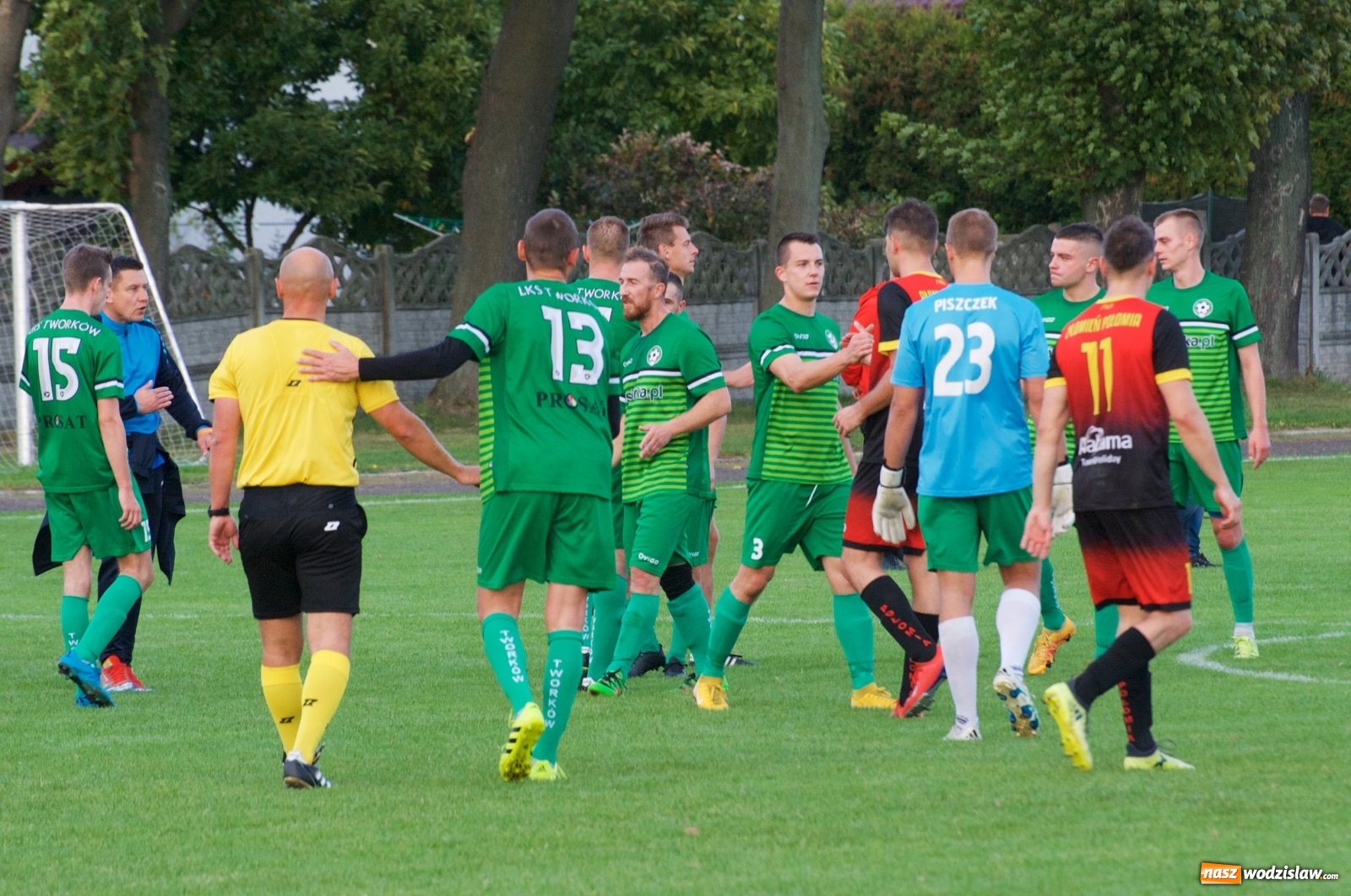 Zdjęcie w galerii na portalu naszwodzislaw.com: Płomień z Połomi zgasł w Tworkowie [FOTO] wiadomości z regionu