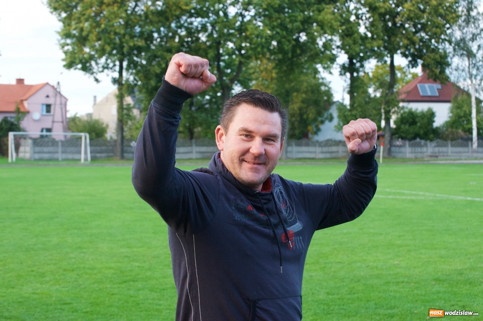 Zdjęcie w galerii na portalu naszwodzislaw.com: Płomień z Połomi zgasł w Tworkowie [FOTO] wiadomości z regionu