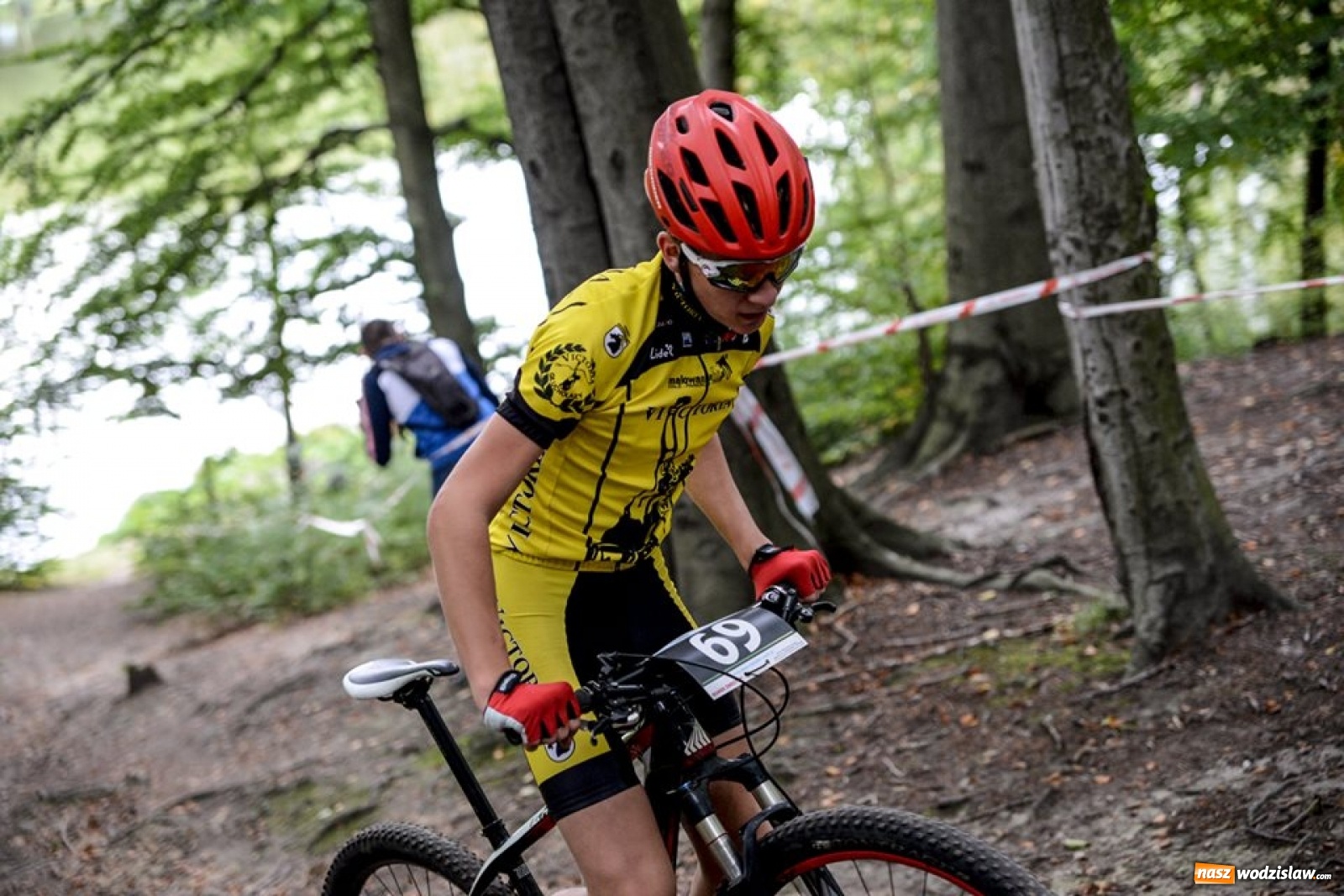 Zdjęcie w galerii na portalu naszwodzislaw.com: Finałowe ściganie w Grand Prix MTB XC [FOTO] wiadomości z regionu
